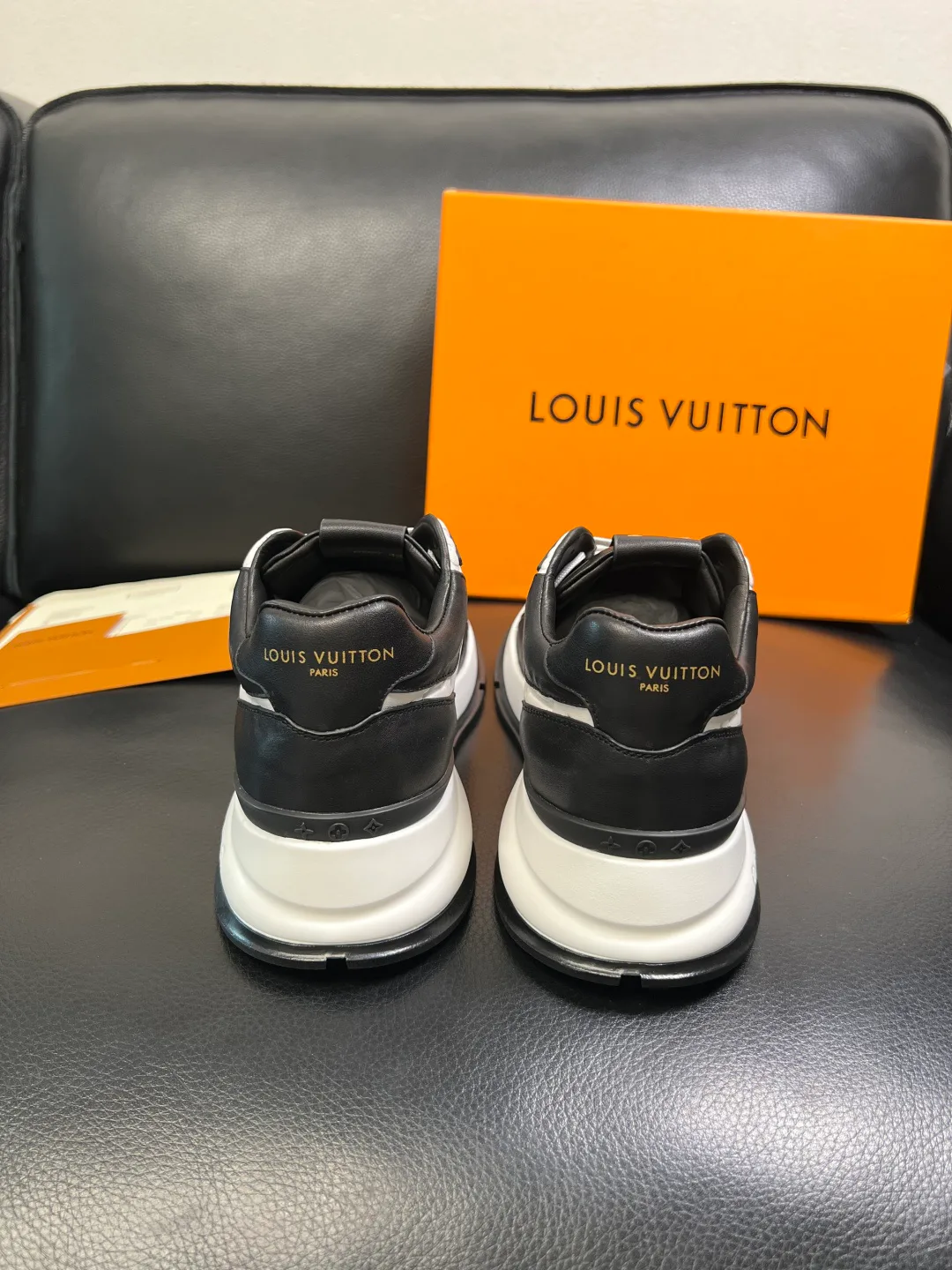 Кроссовки Женские Louis Vuitton 471646