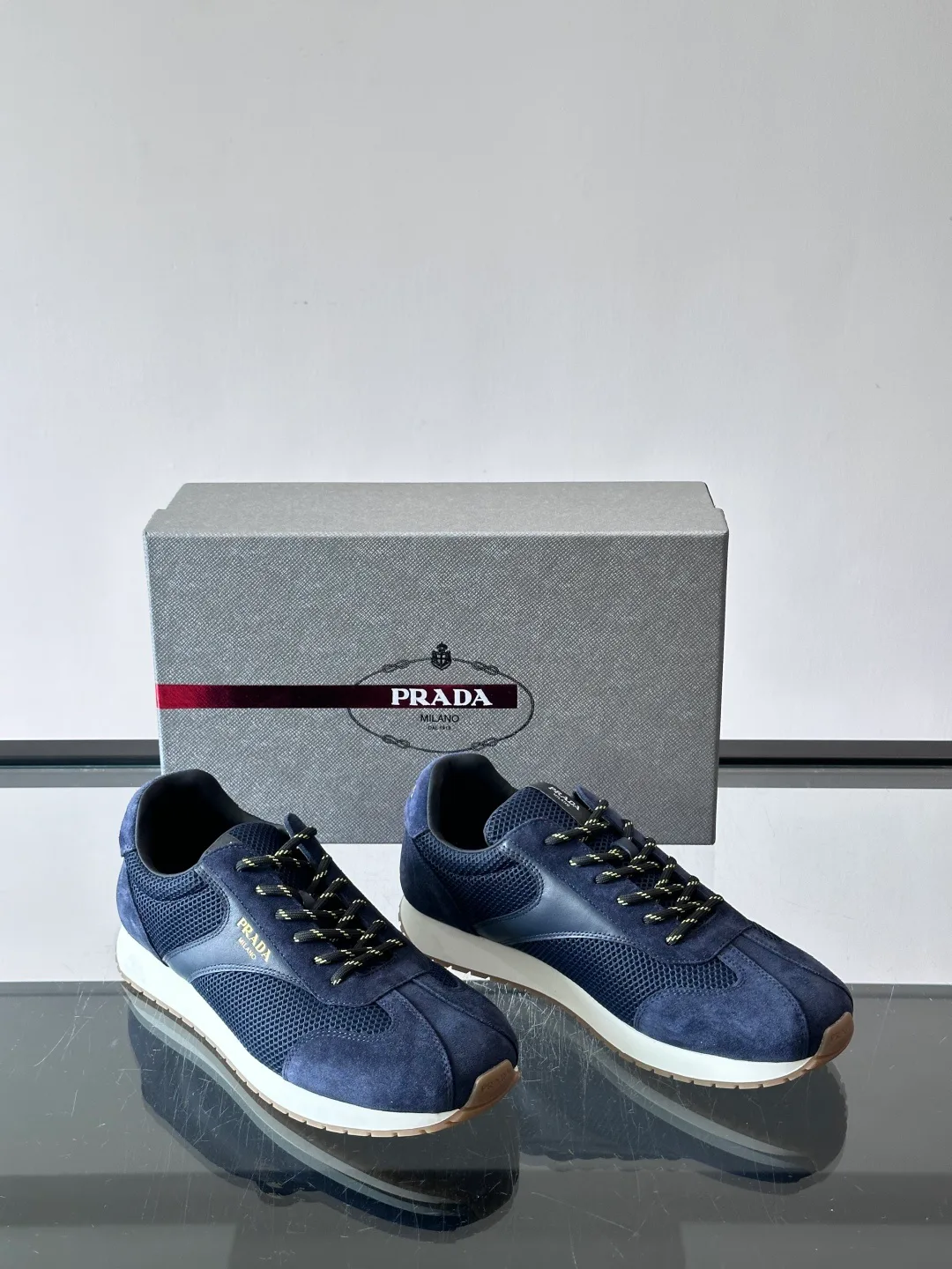 Кроссовки Женские Prada 17349516