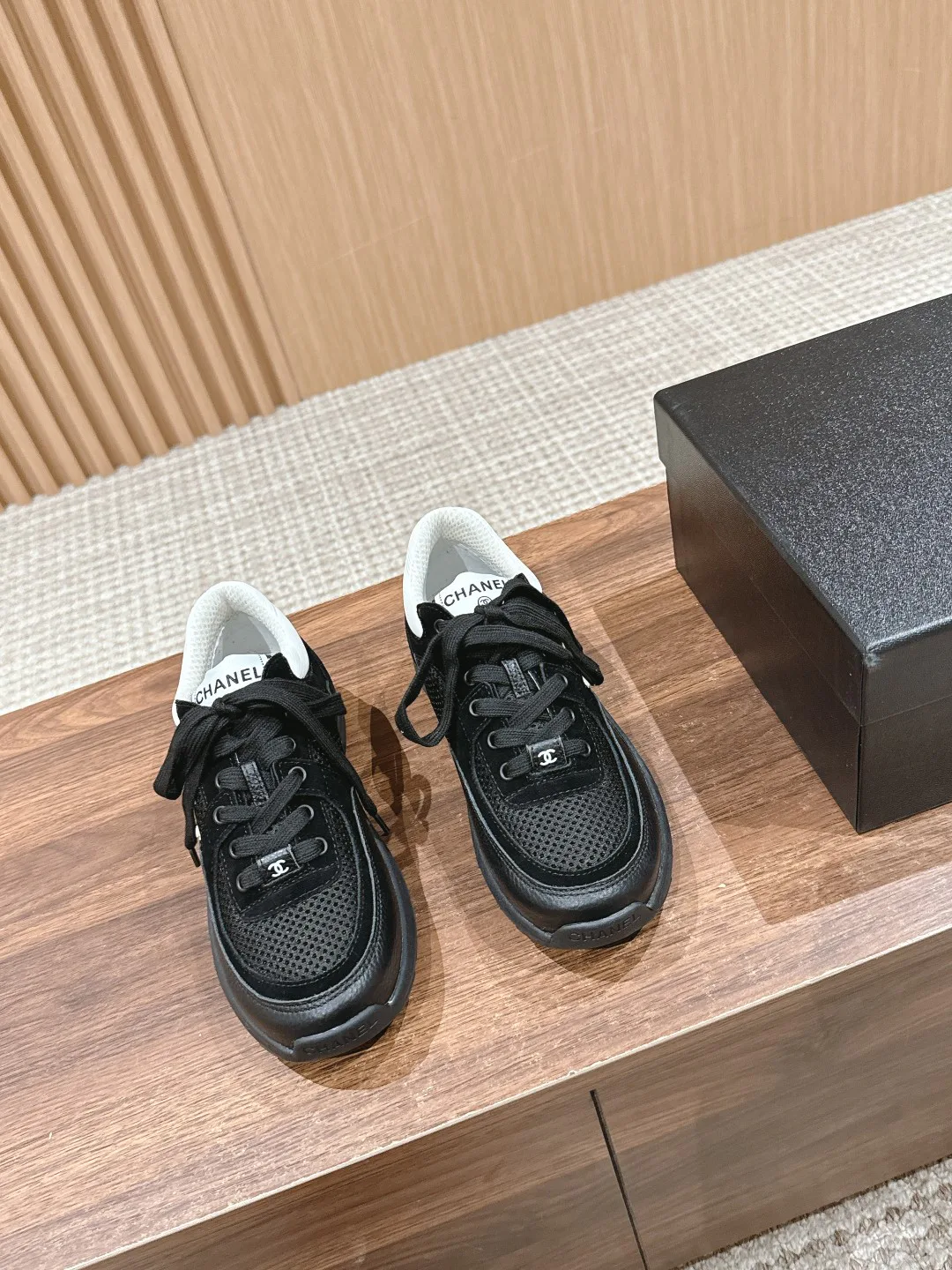 Кроссовки Женские Chanel 11647819