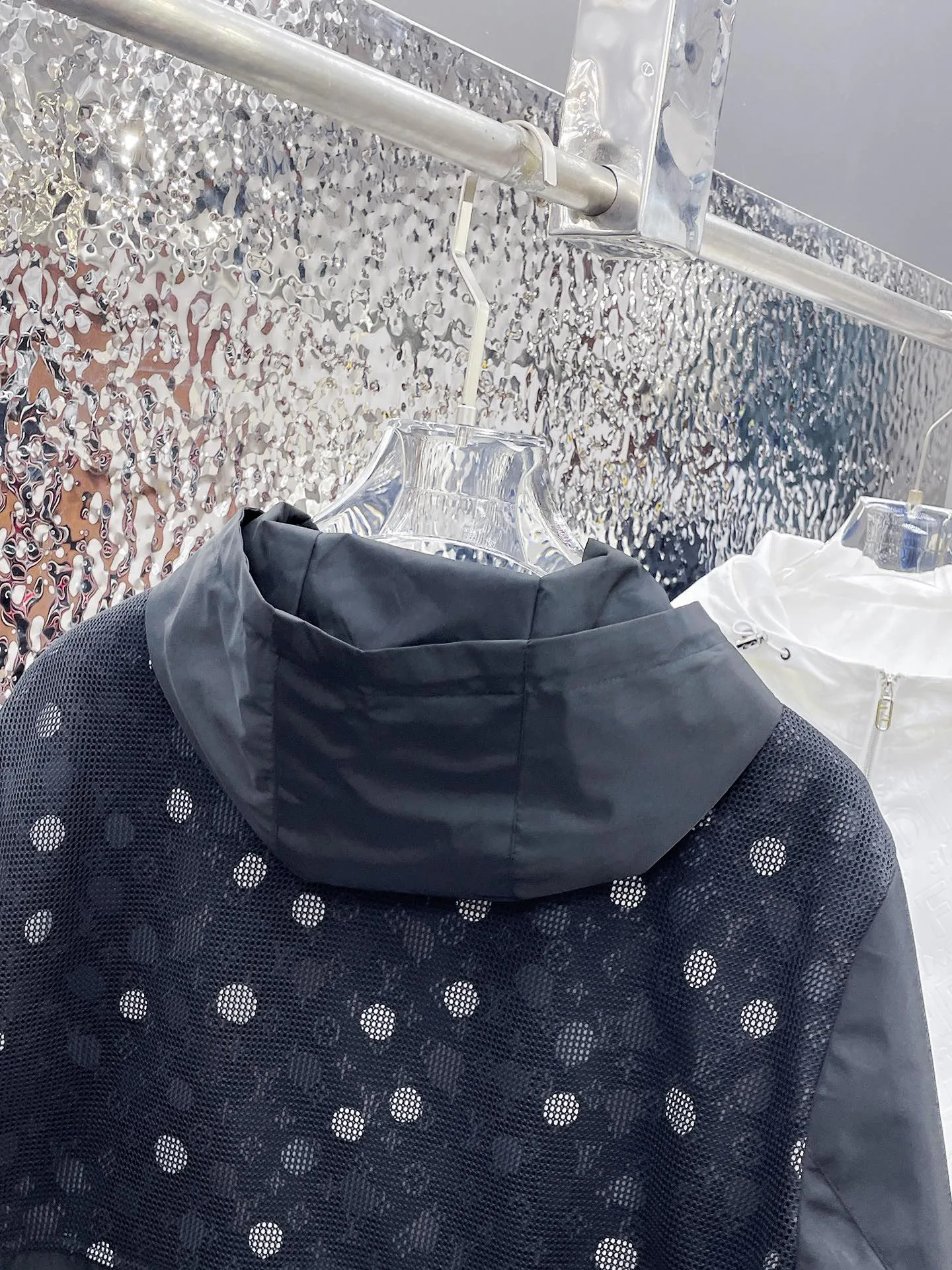 Куртки И Пуховики Мужские Louis Vuitton 9352332