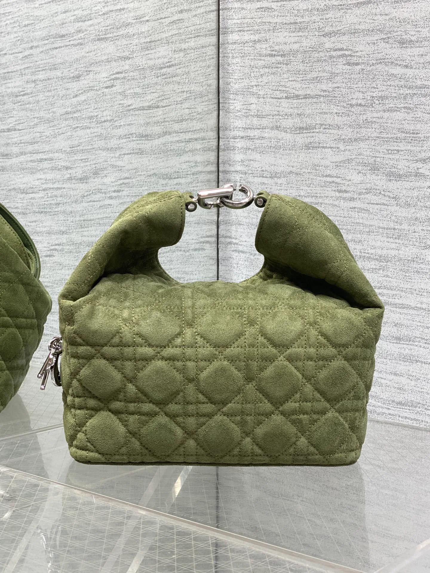 Классические Сумки Женские Christian Dior 18242097