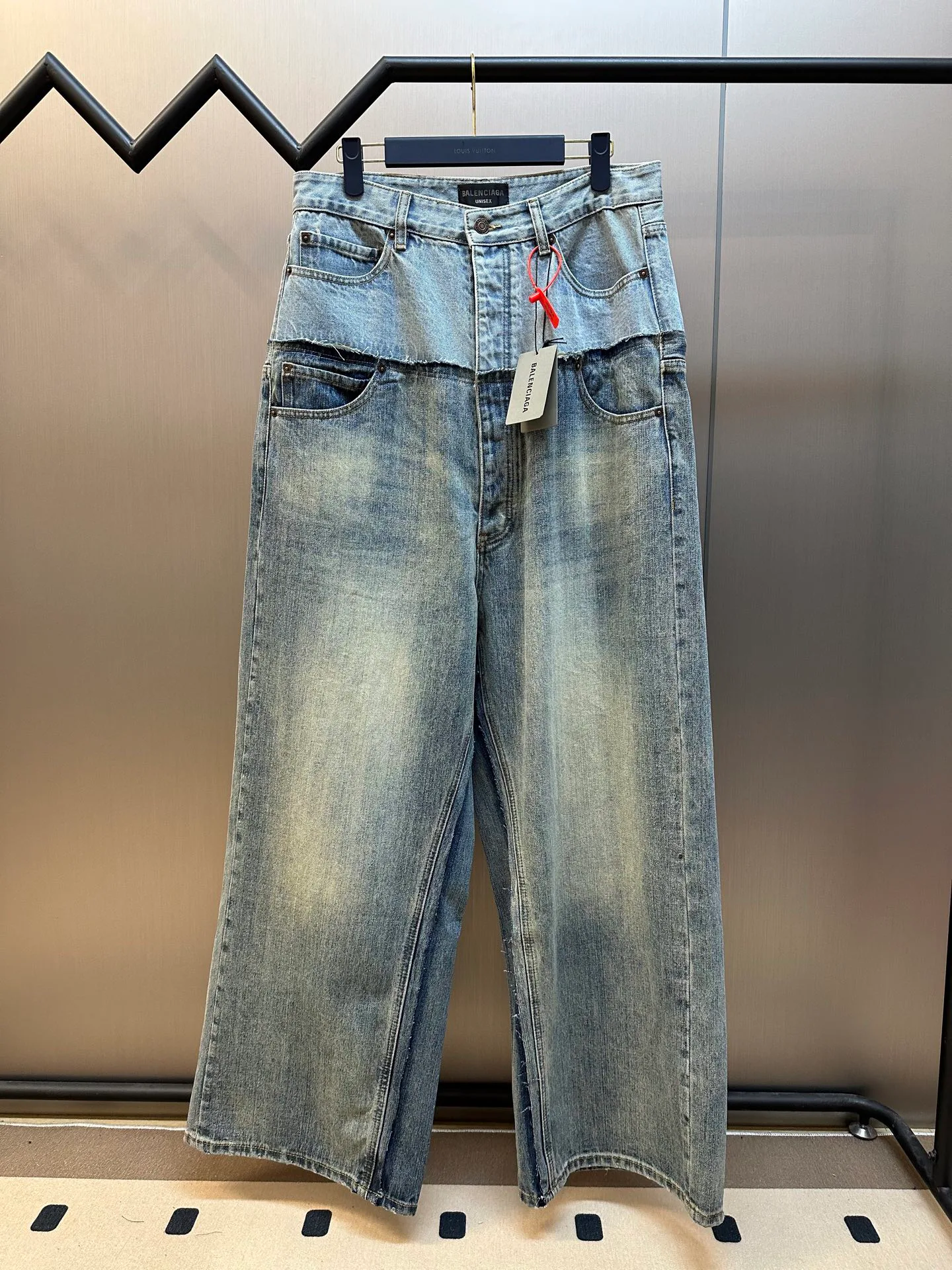 Джинсы Женские Balenciaga 17776