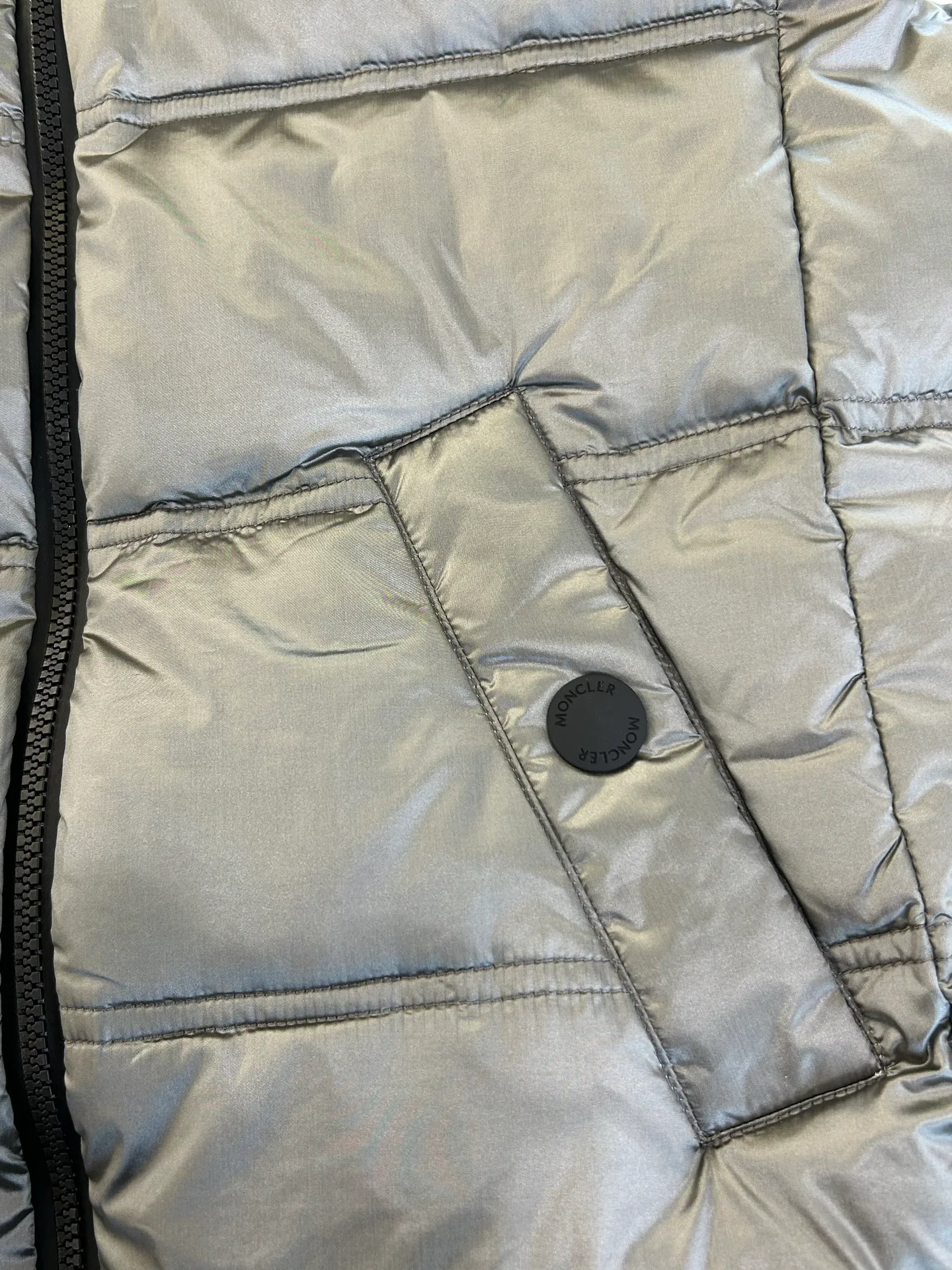 Жилеты Женские Moncler 18723329