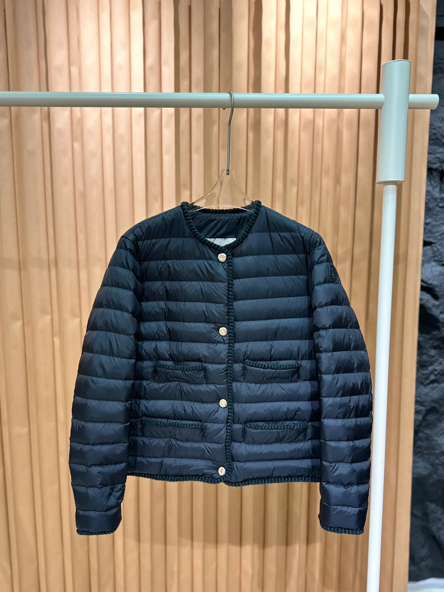 Куртки И Пуховики Женские Moncler 18710179