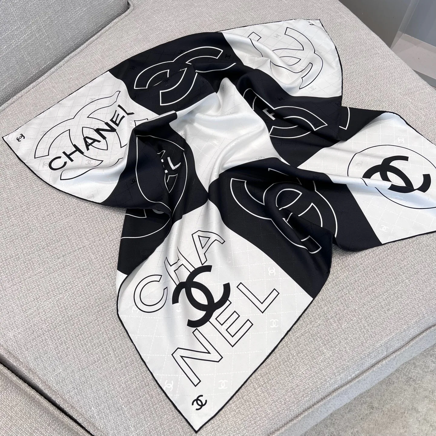 Платки Chanel 13980589
