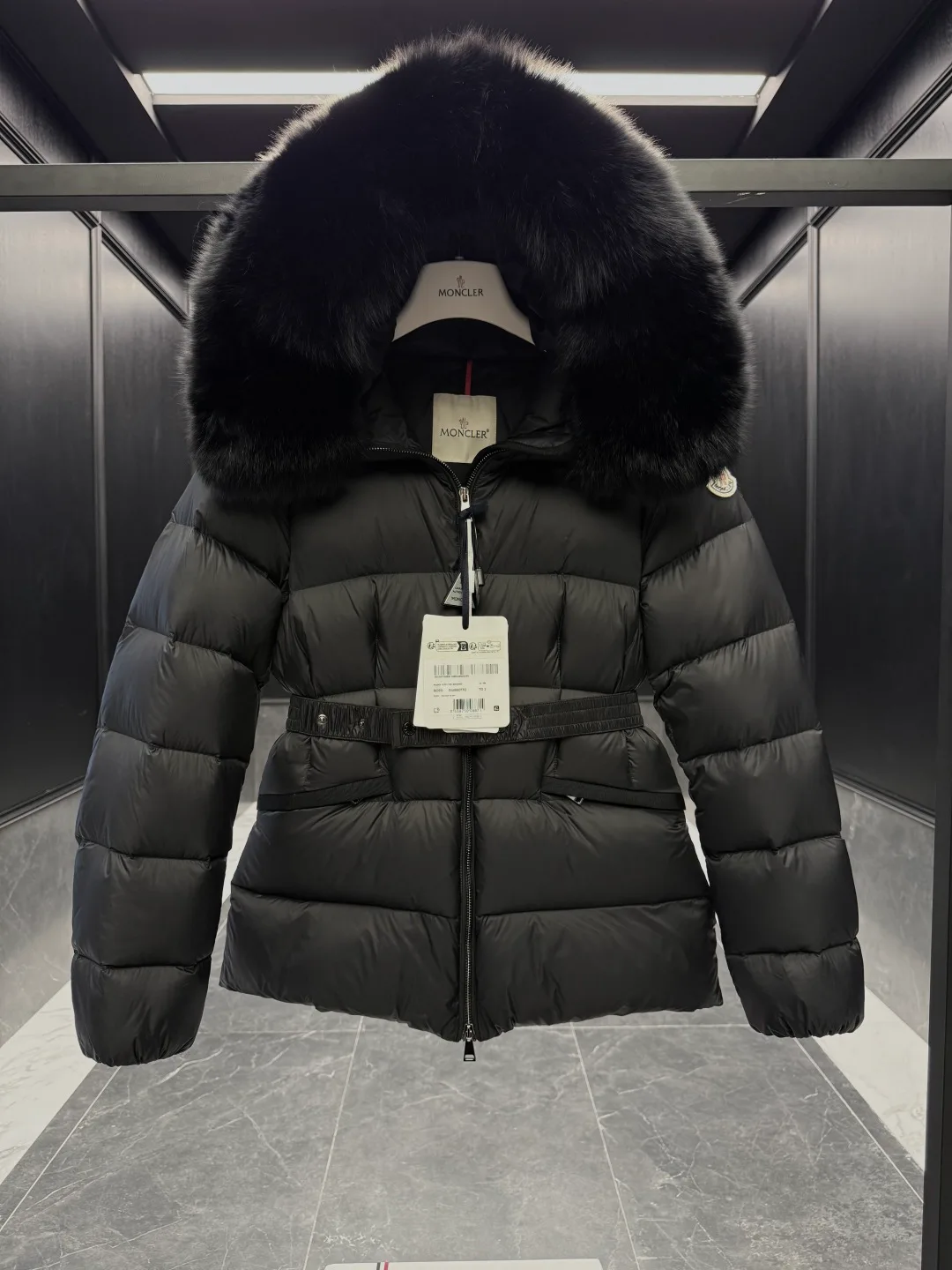 Куртки И Пуховики Женские Moncler 19889830