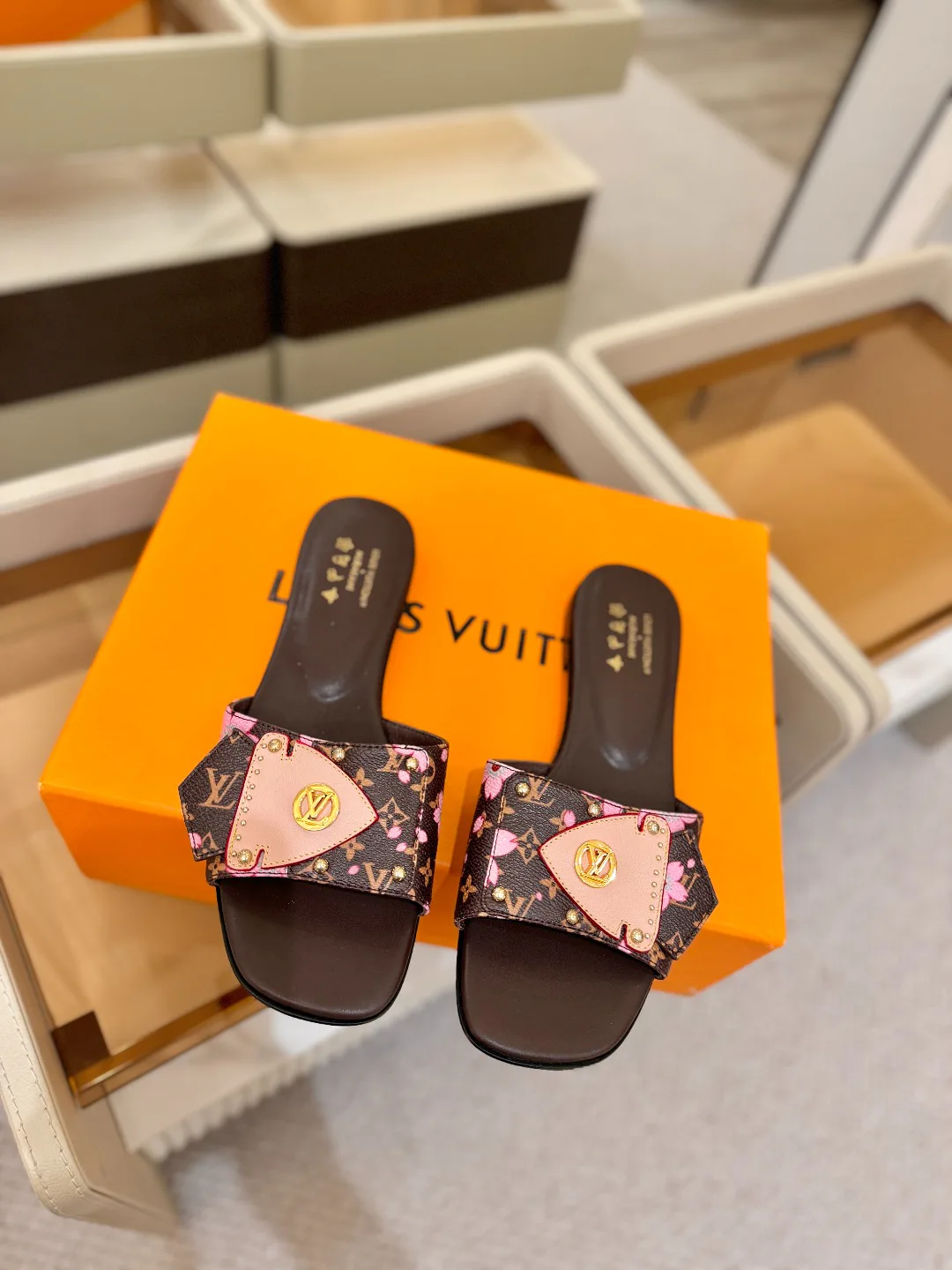 Сандалии Женские Louis Vuitton 11646773