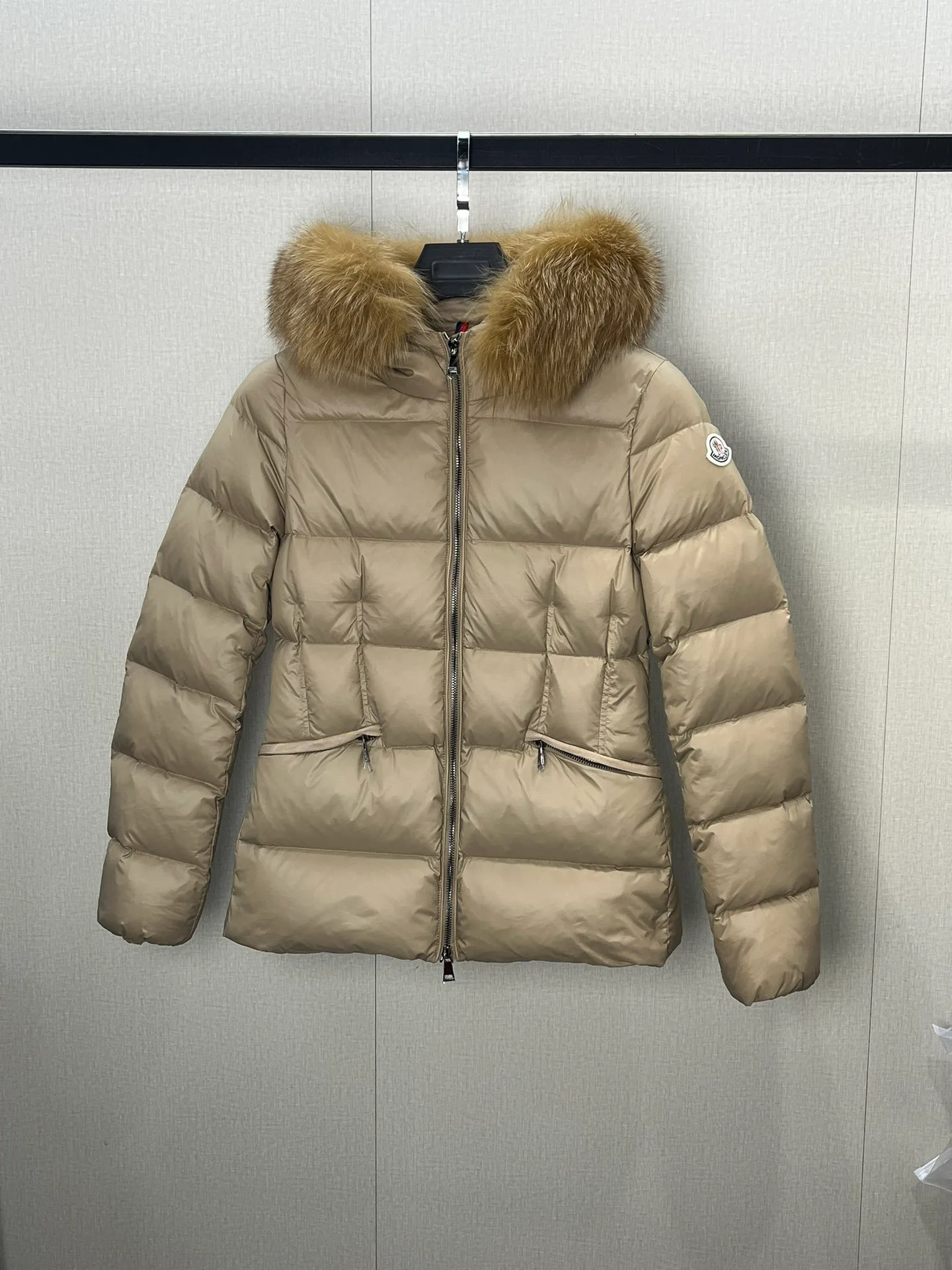 Куртки И Пуховики Женские Moncler 18130057