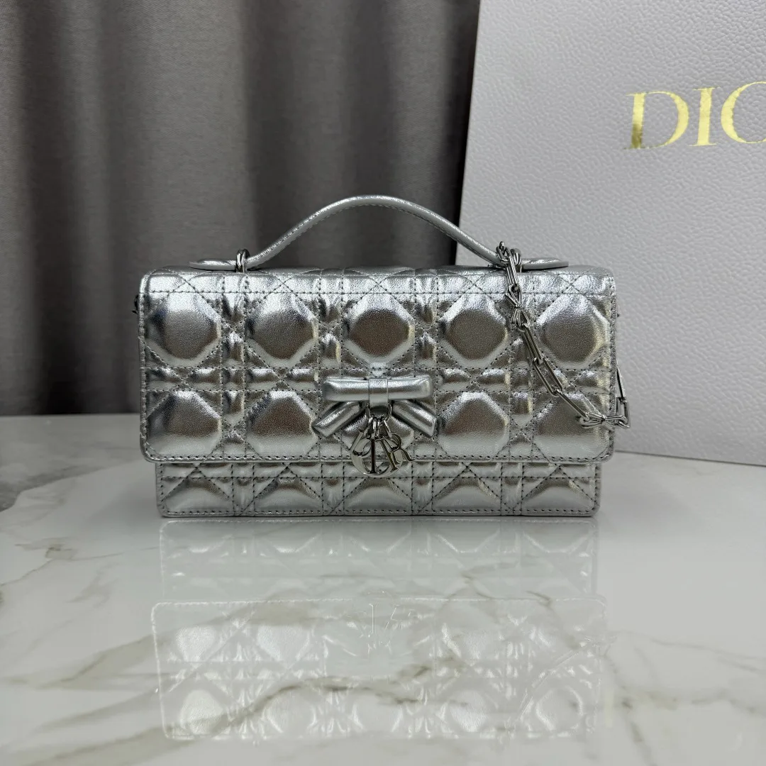 Классические Сумки Женские Christian Dior 18116375