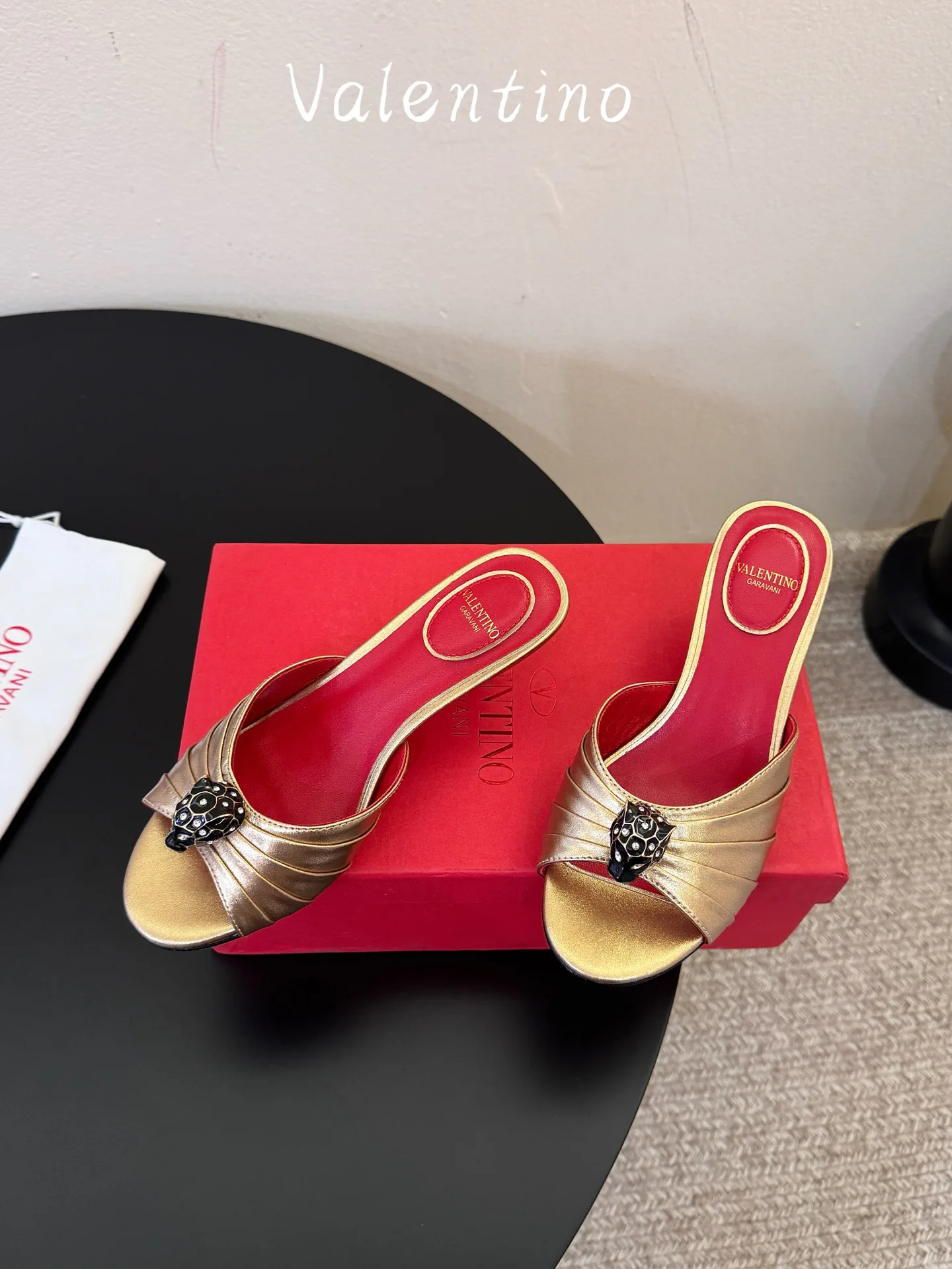 Босоножки Женские Valentino 17933509