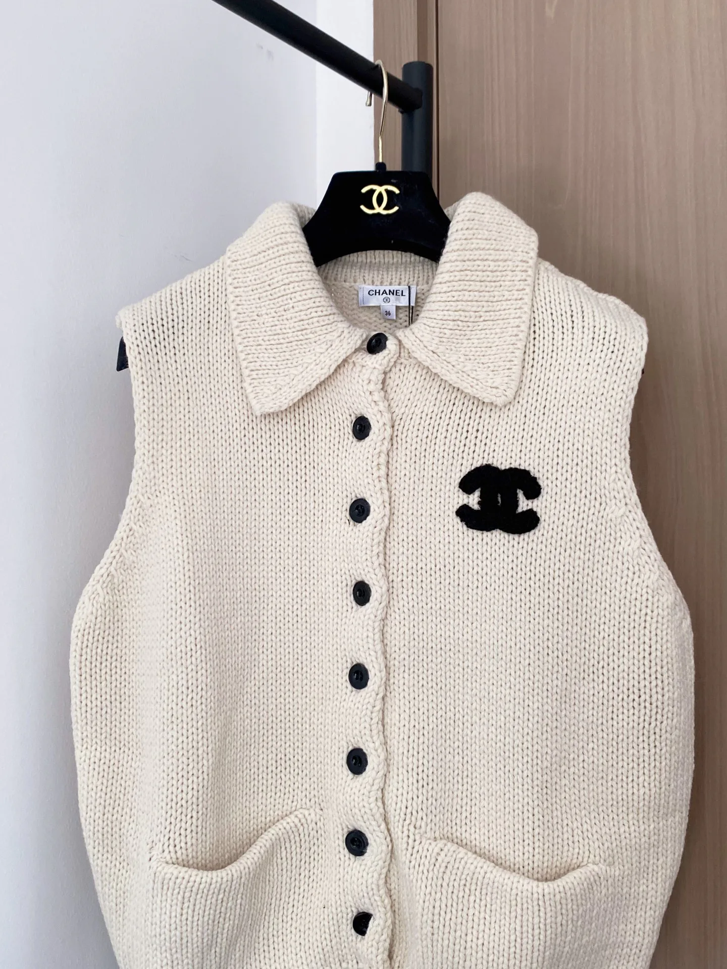 Жилеты Женские Chanel 2707743