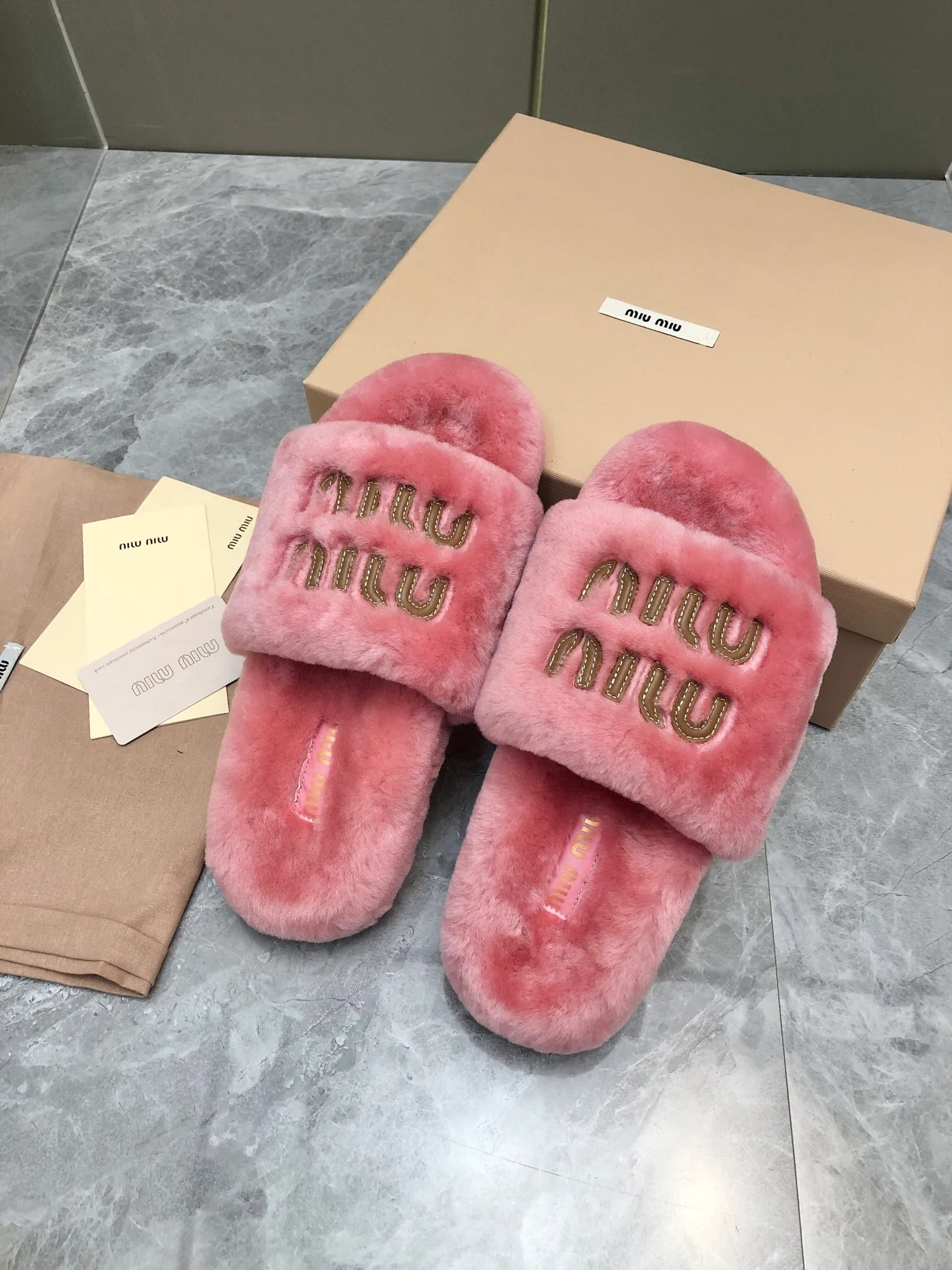 Тапочки Женские Miu Miu 18005826