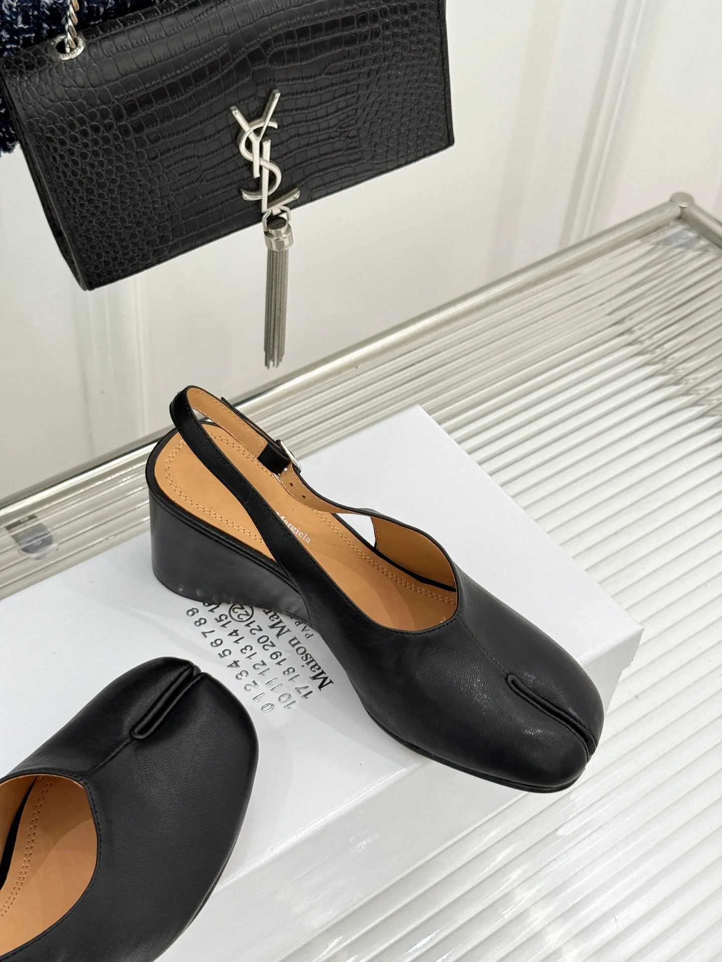 Босоножки Женские Maison Margiela 17646516