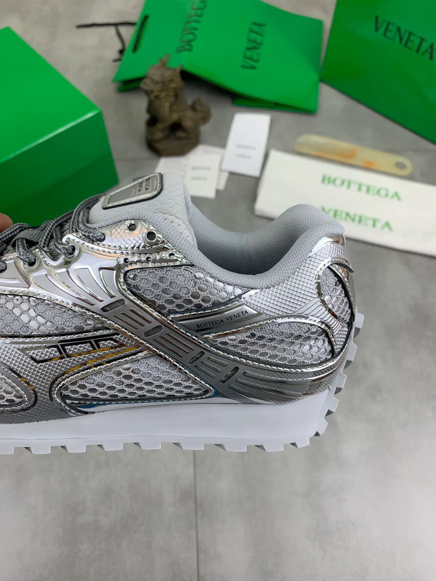 Кроссовки Женские Bottega Veneta 18365181