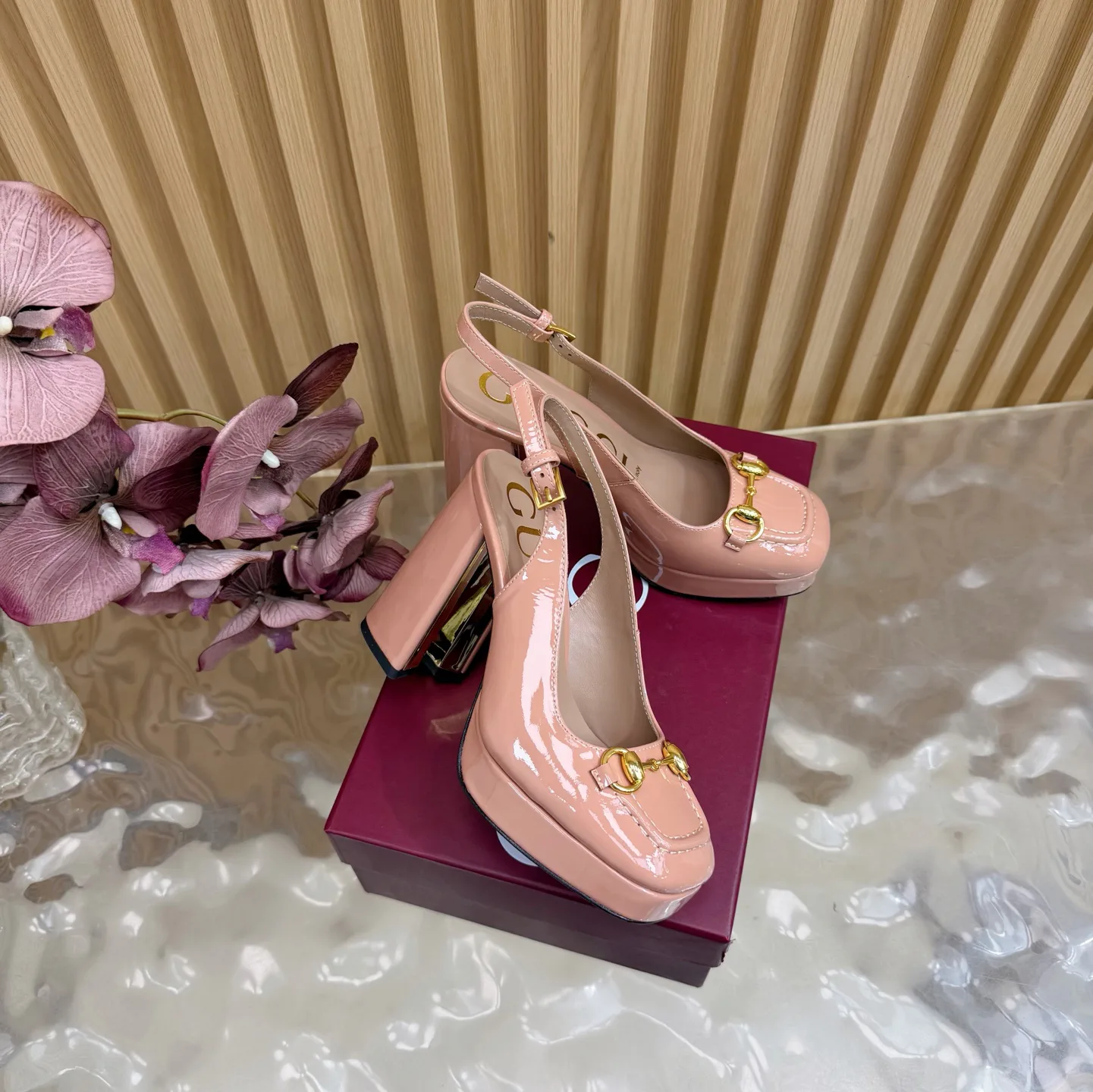 Туфли Женские Gucci 379367