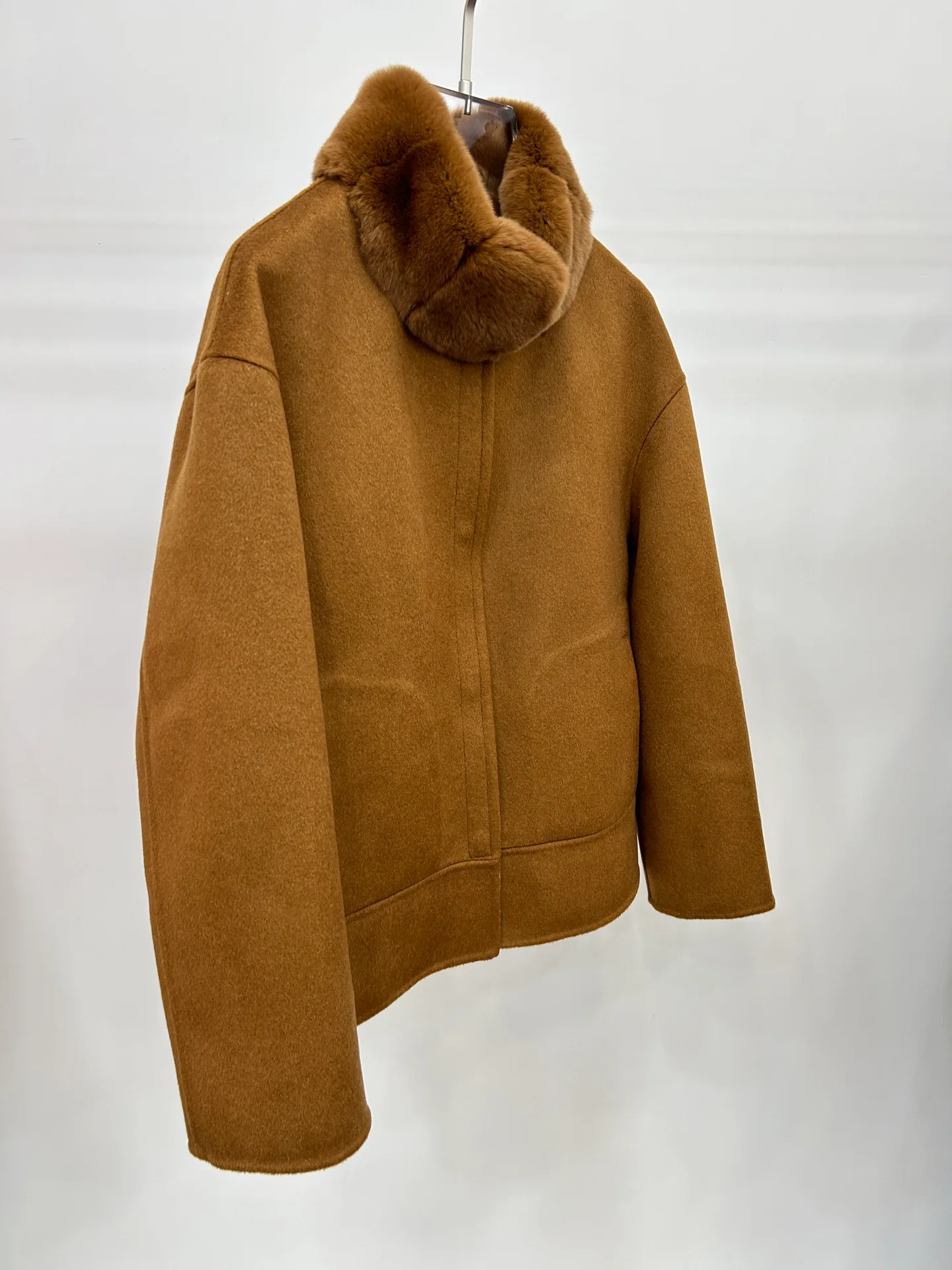 Куртки И Пуховики Женские Loro Piana 719070