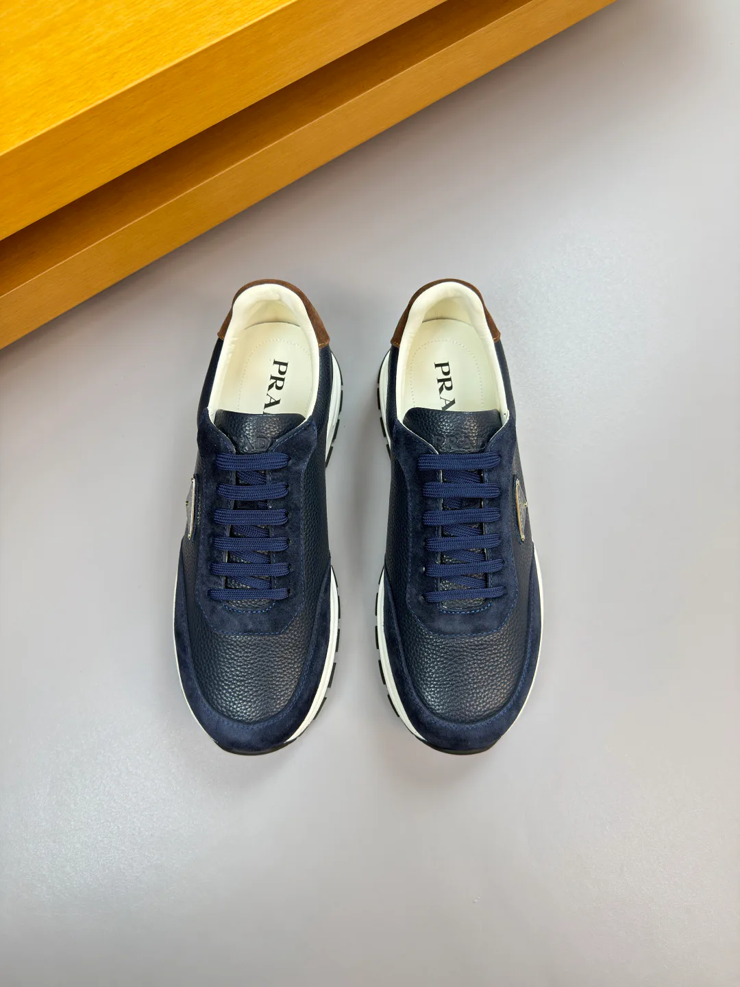 Кроссовки Мужские Prada 2389705