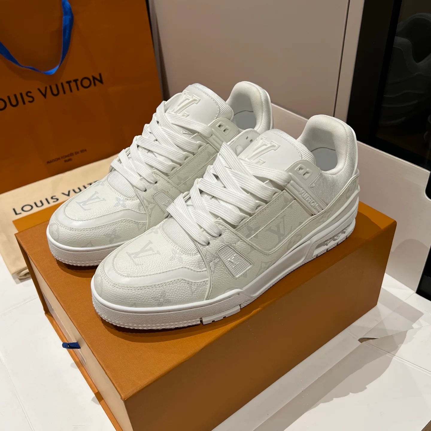 Кроссовки Женские Louis Vuitton 357892