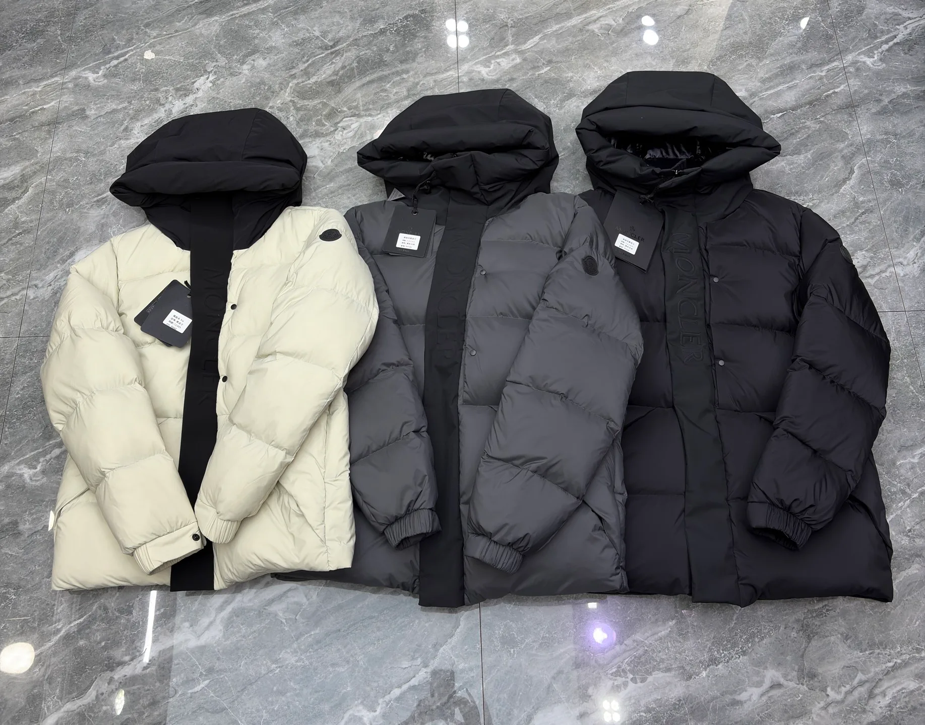 Куртки И Пуховики Мужские Moncler 17568669