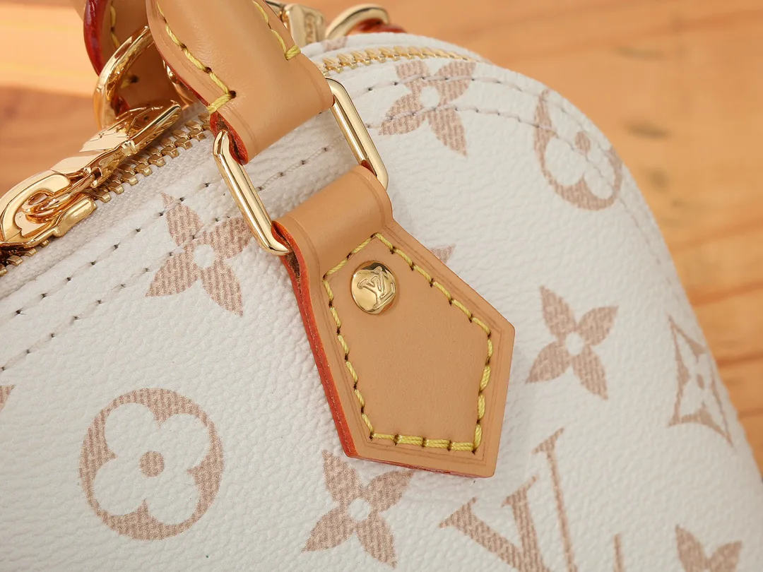 Классические Сумки Женские Louis Vuitton 11225324