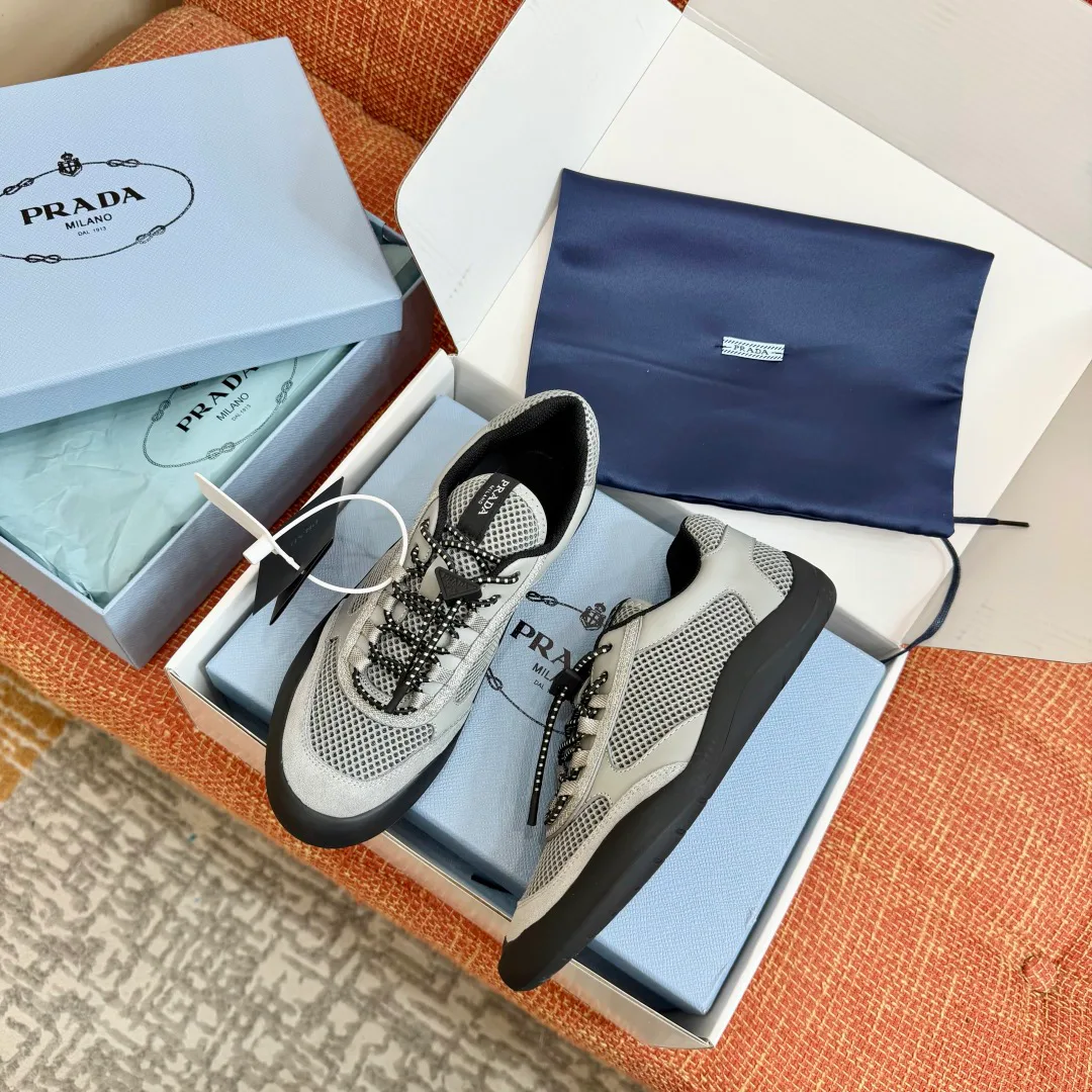 Кроссовки Женские Prada 11651014