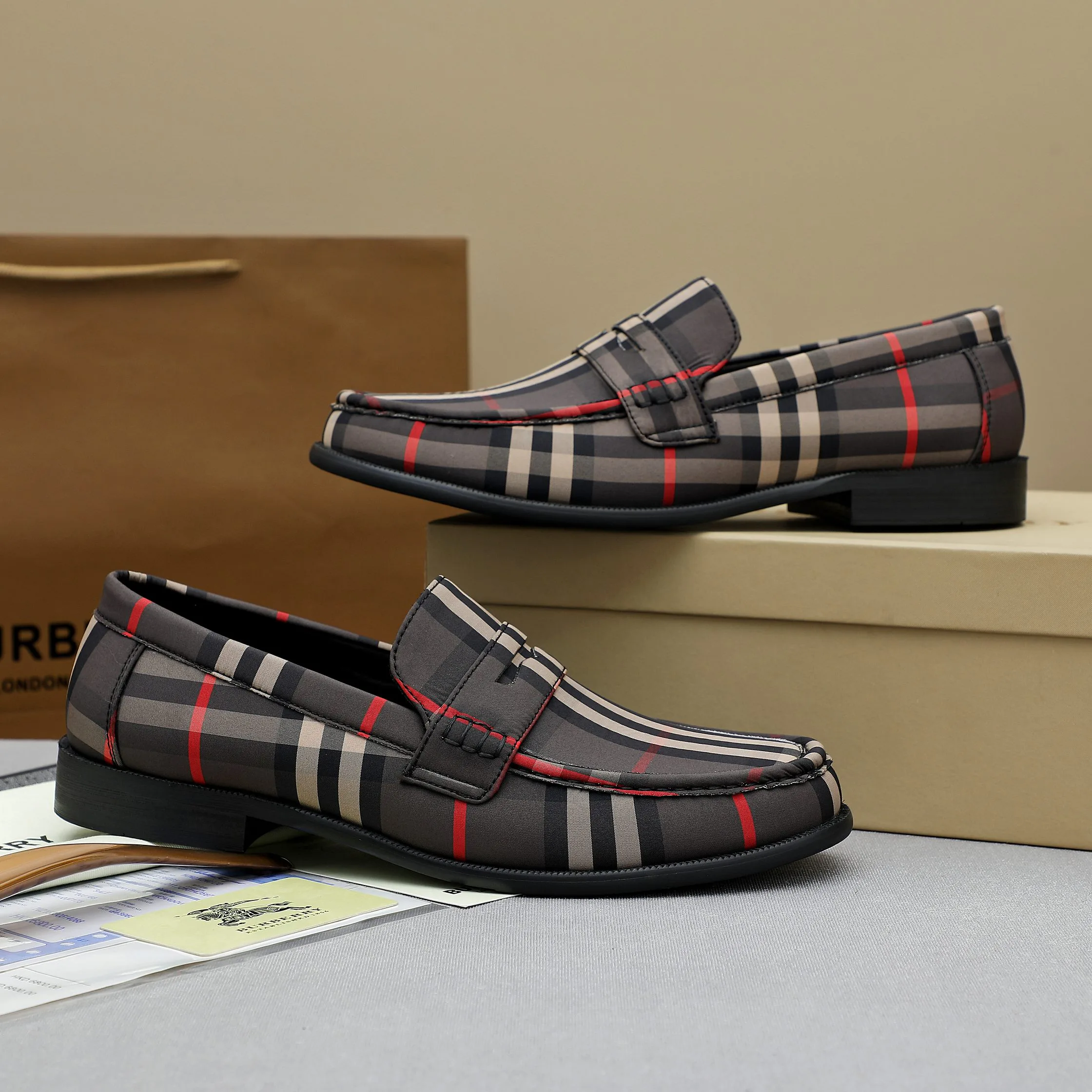 Лоферы И Туфли Мужские Burberry 19631322