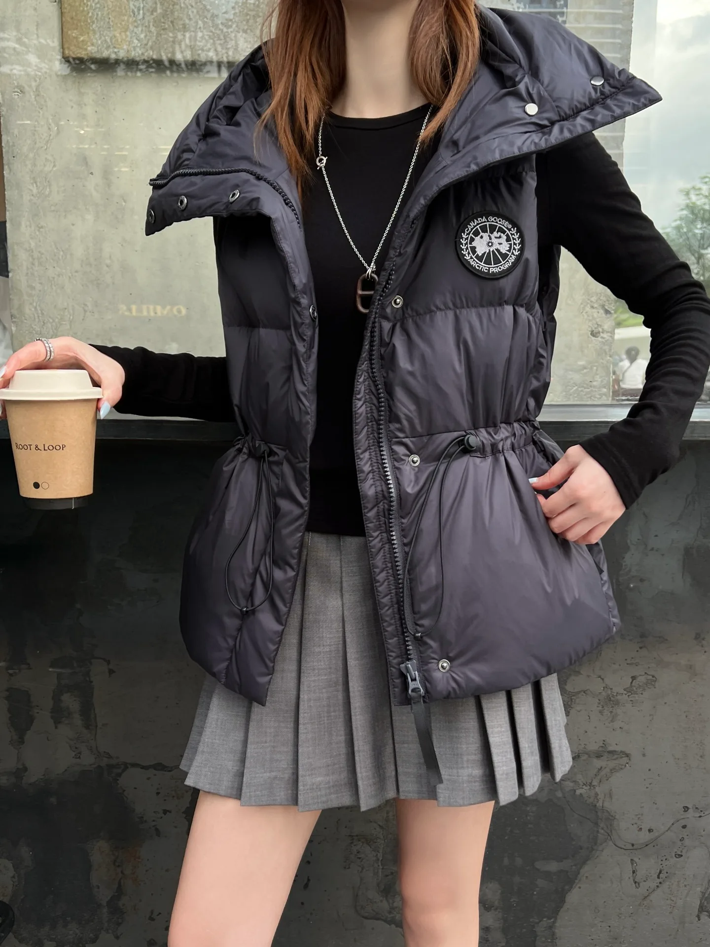Куртки И Пуховики Женские Canada Goose 18108483