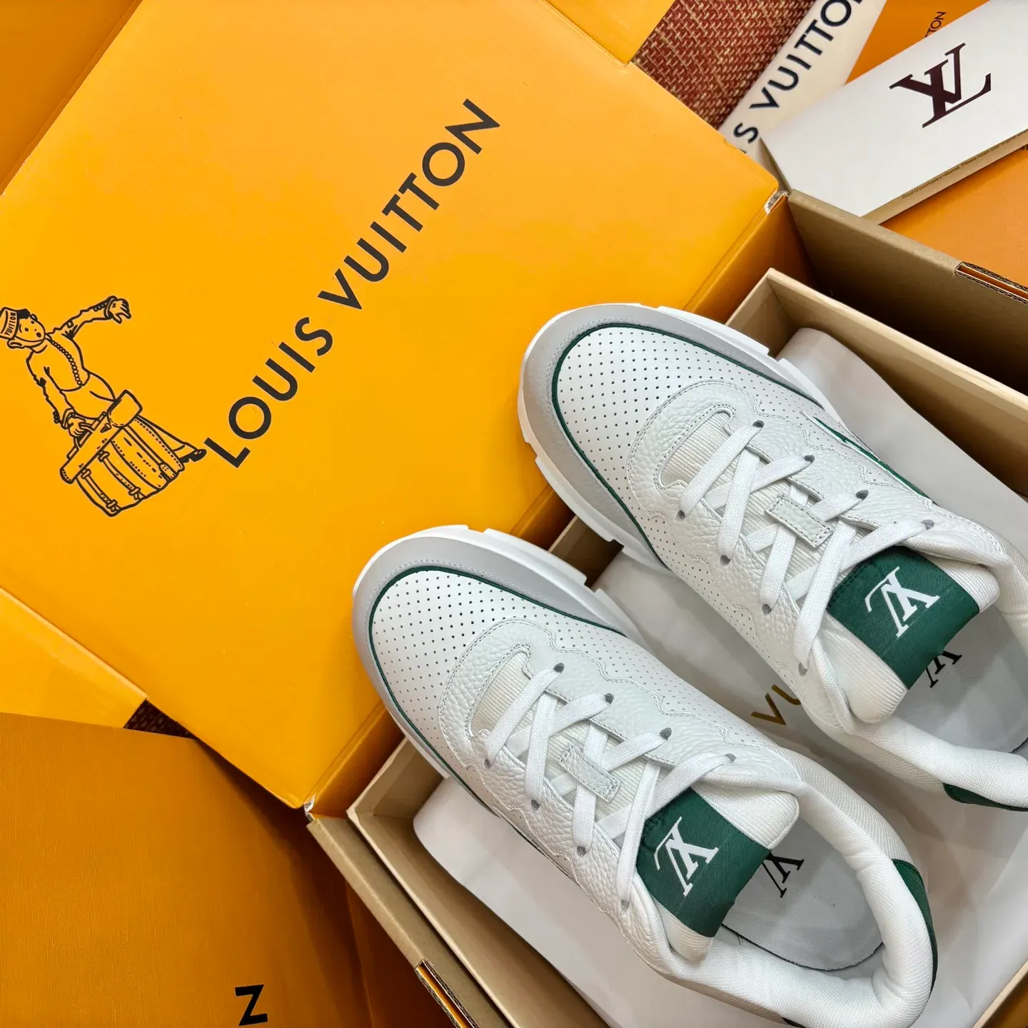 Кроссовки Женские Louis Vuitton 1693098
