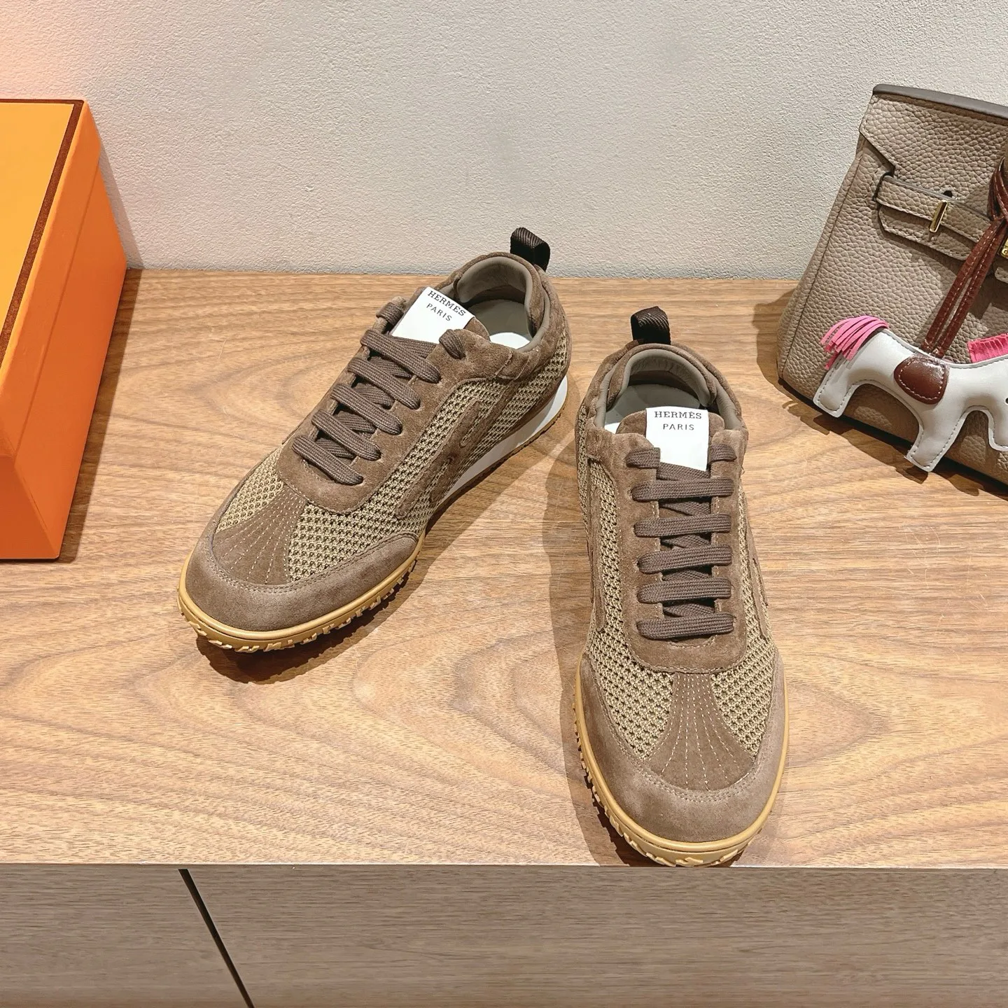 Кроссовки Женские Hermes 10189023
