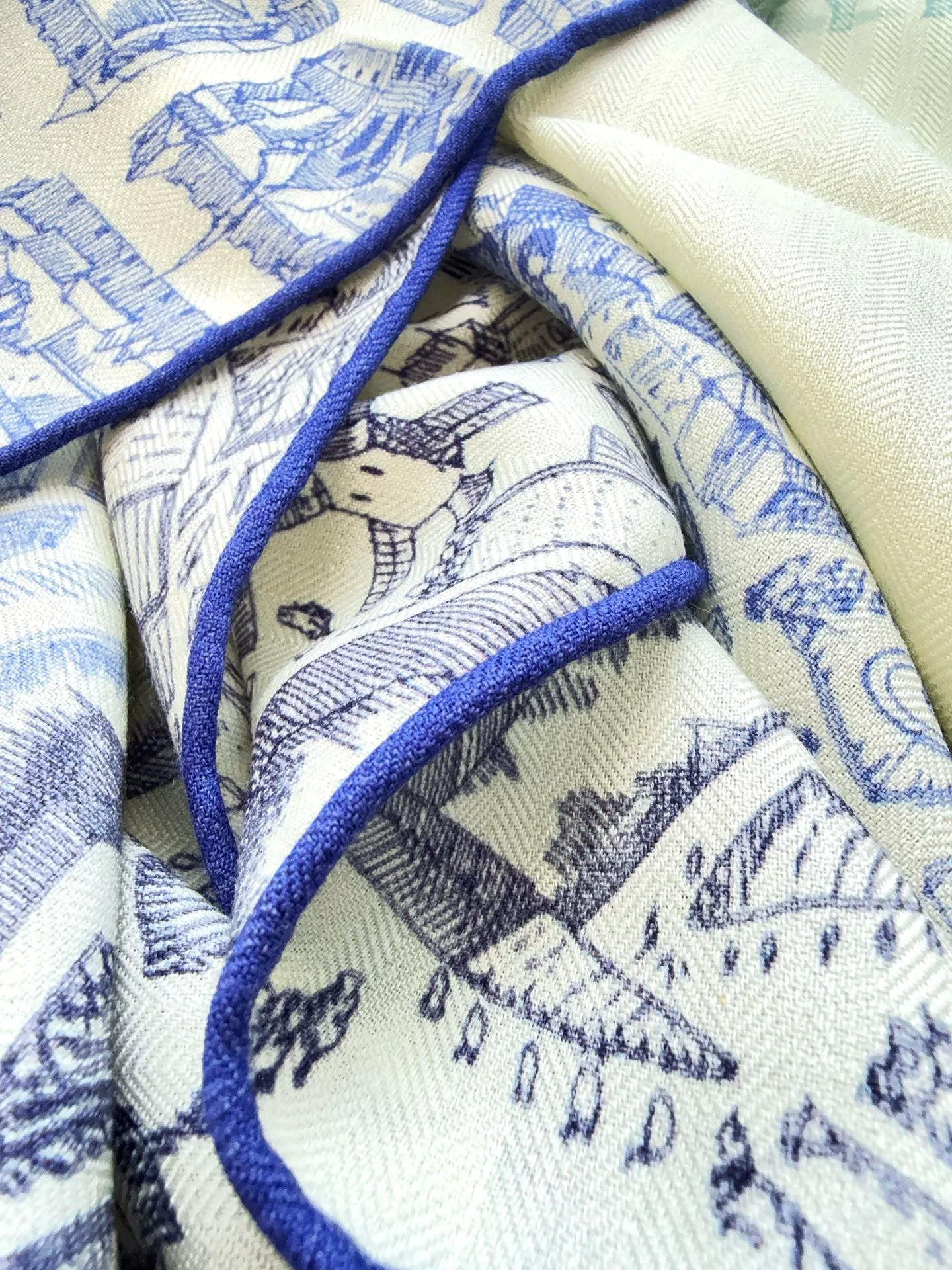 Платки Hermes 14514540