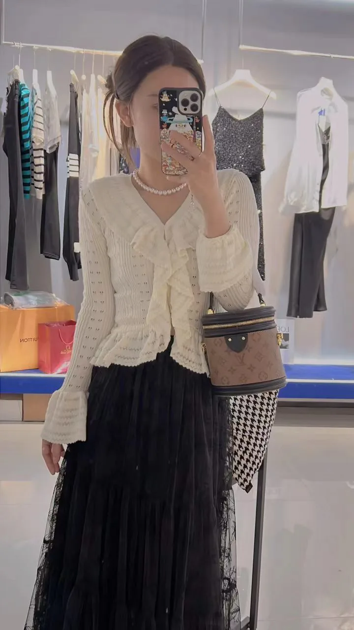 Джемперы И Свитеры Женские Chanel 18688226