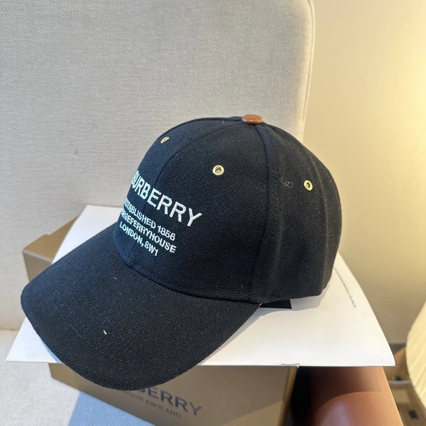 Головные Уборы Burberry 11689466