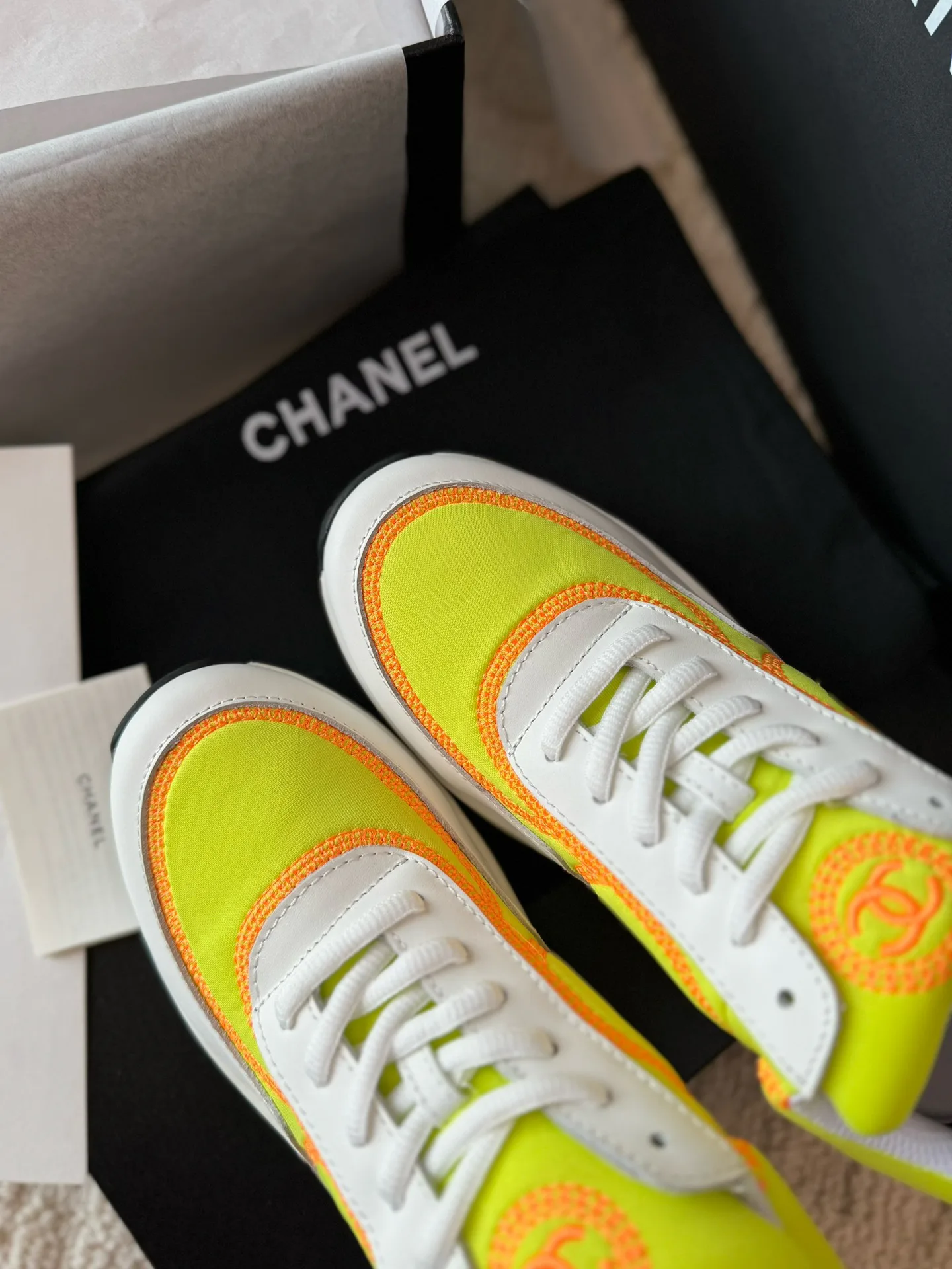 Кроссовки Женские Chanel 17576