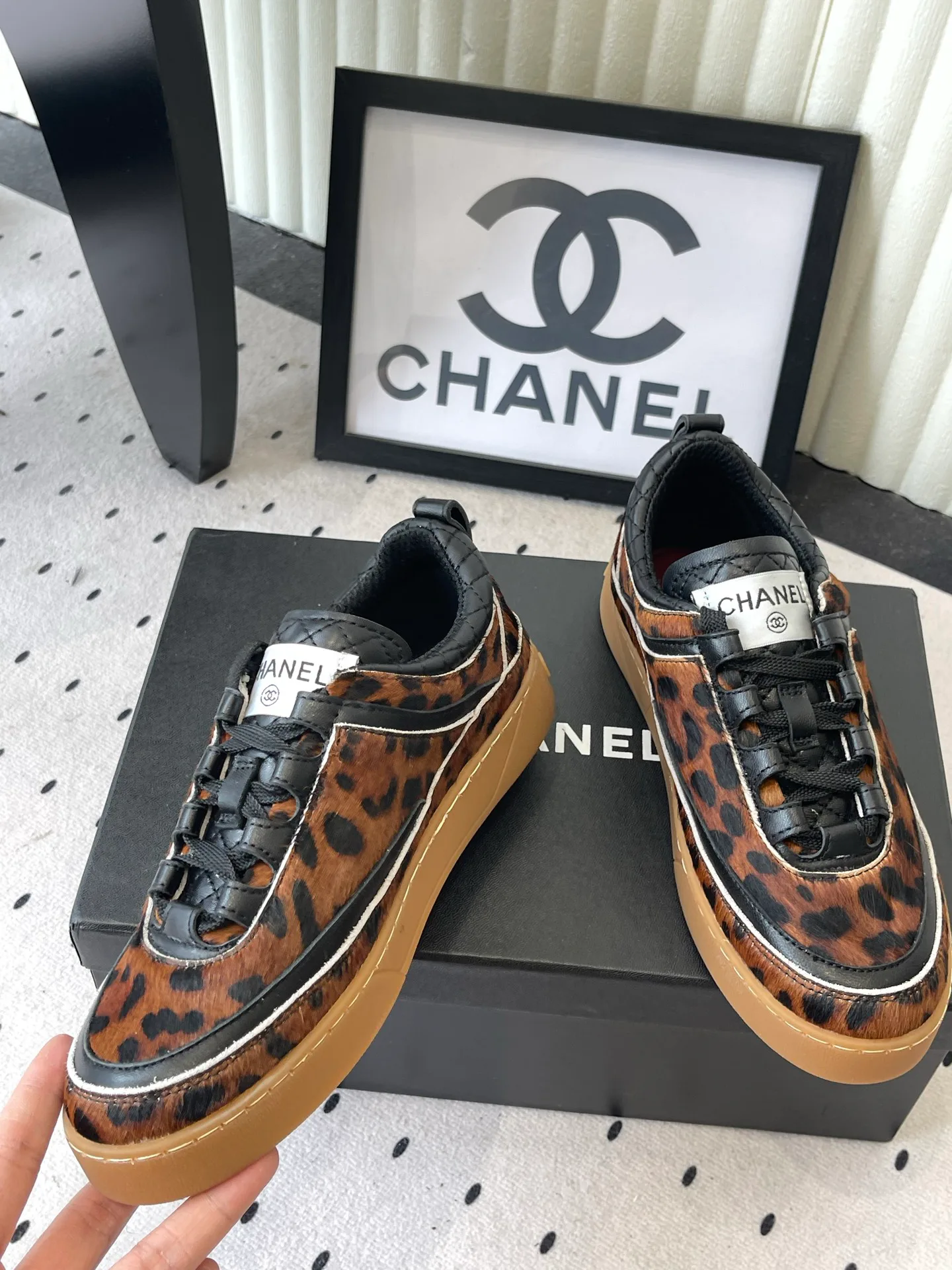 Кроссовки Женские Chanel 18069881