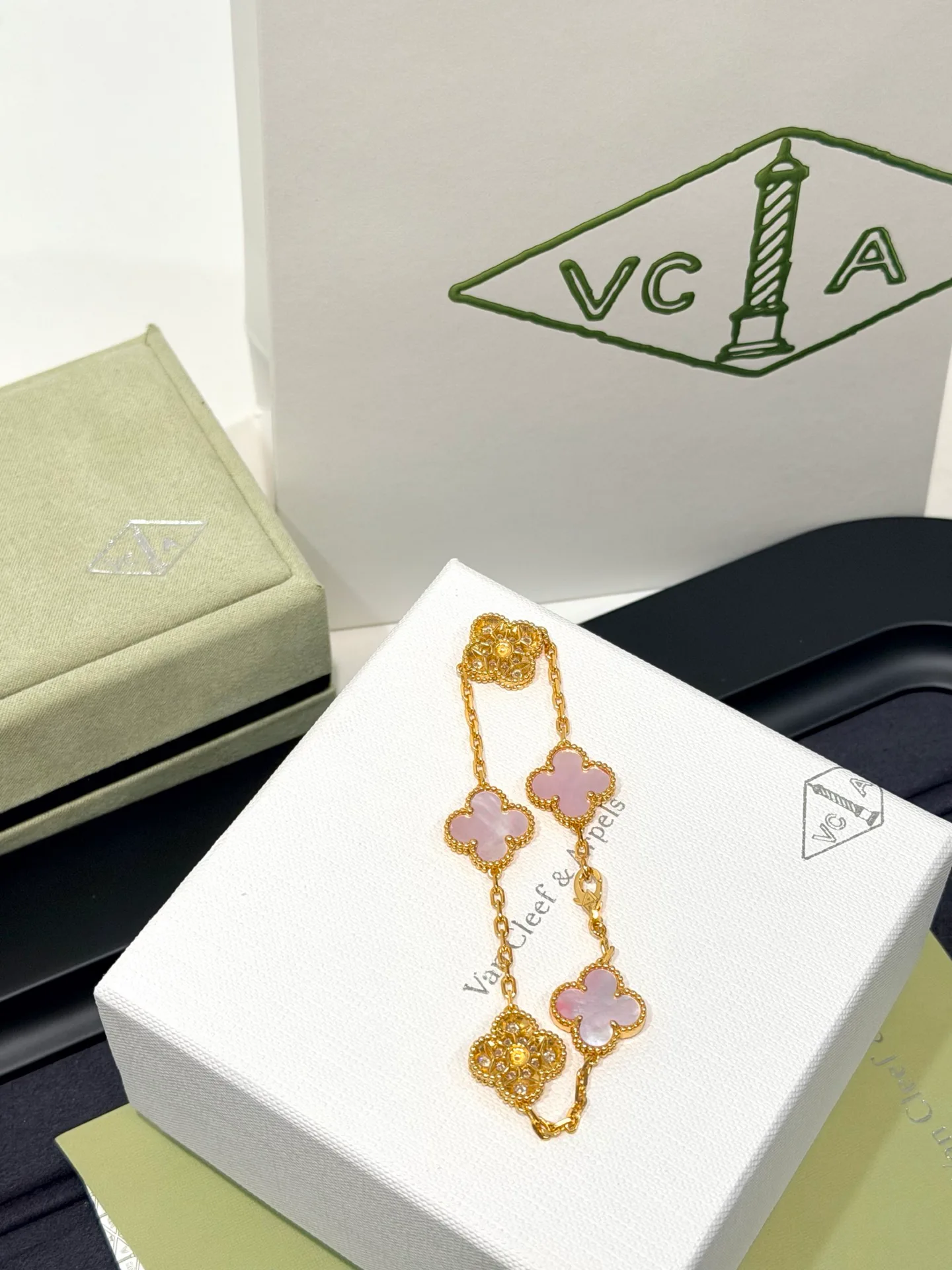 Бижутерия Van Cleef & Arpels 18123053