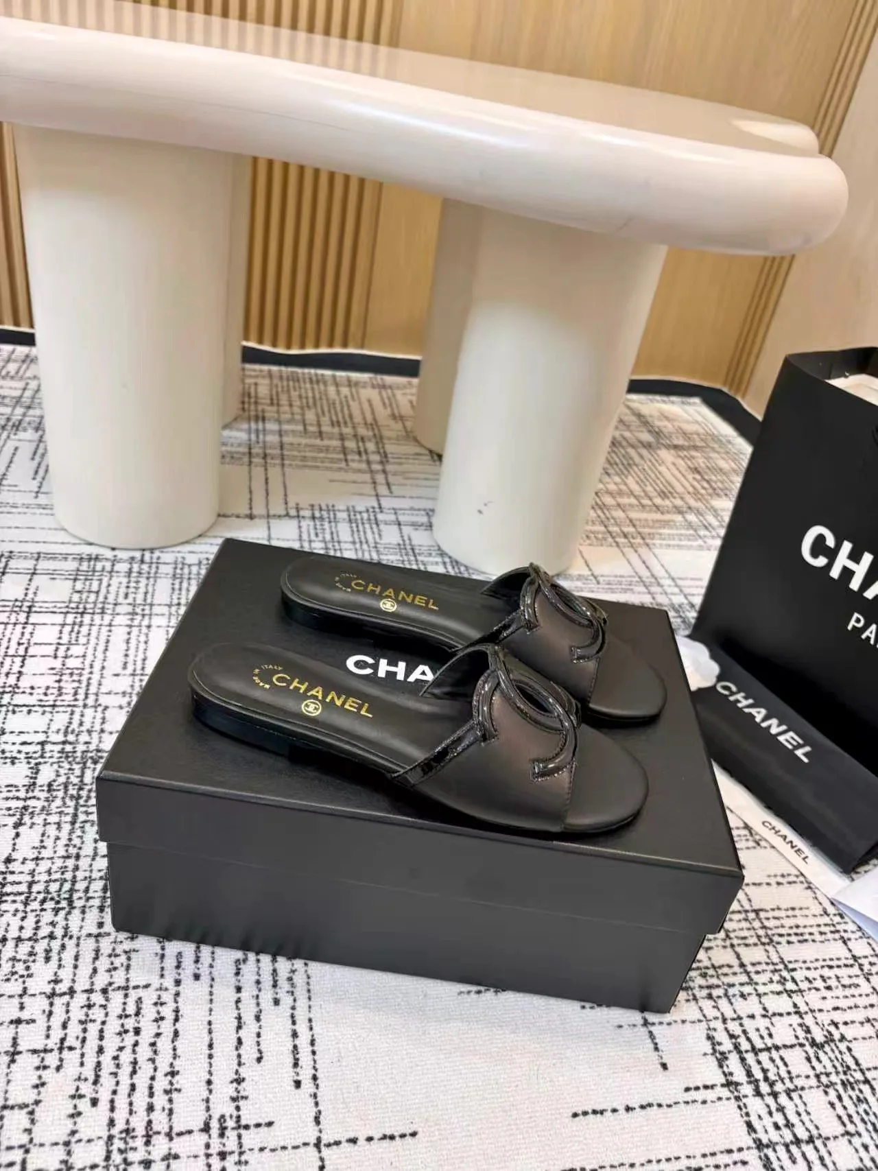 Шлепанцы Женские Chanel 11709140