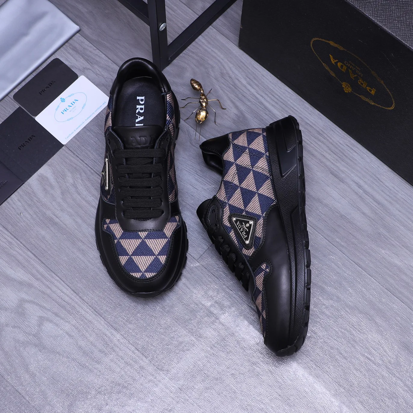 Кроссовки Женские Prada 17429864