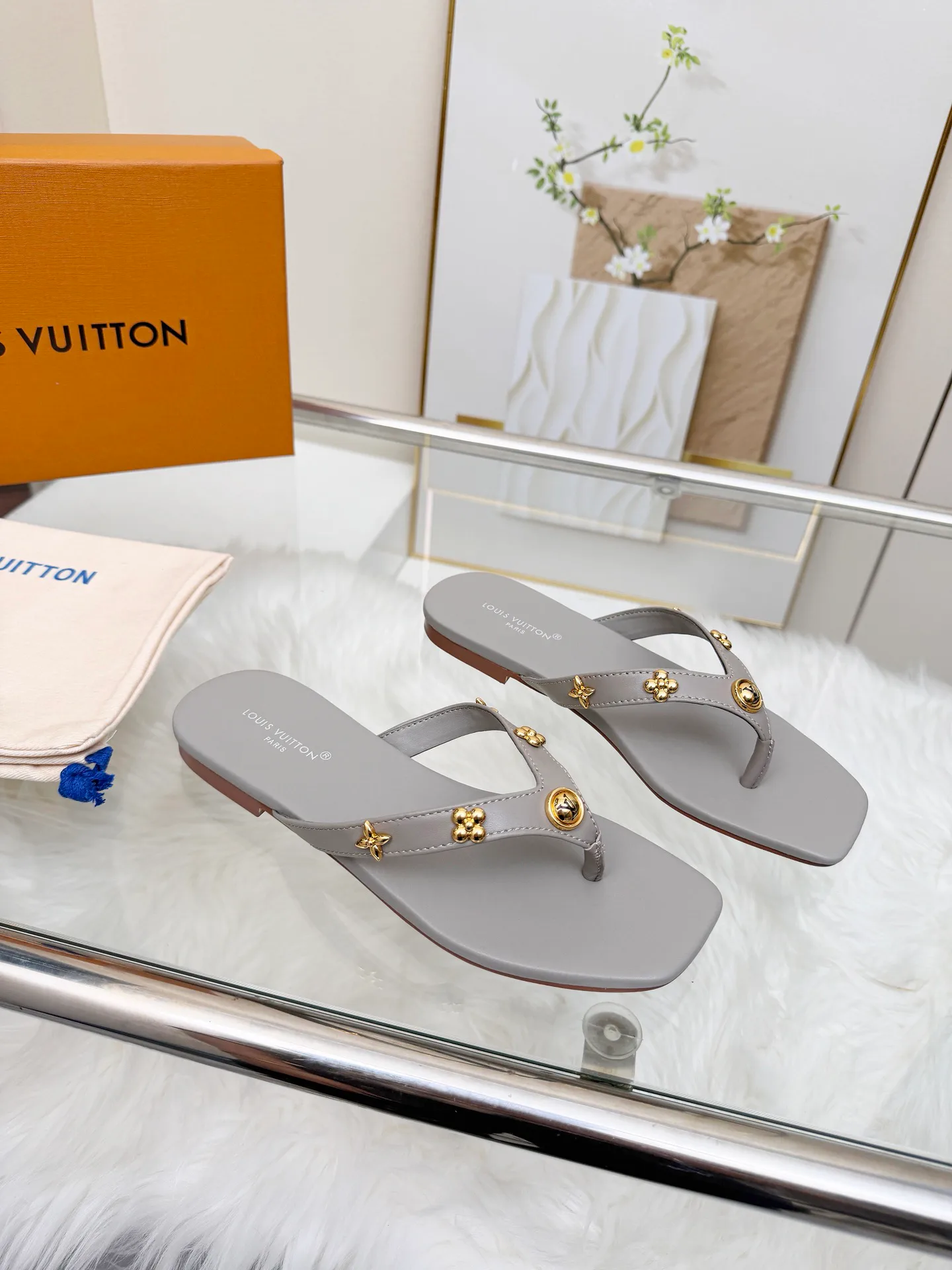 Шлепанцы Женские Louis Vuitton 13253494