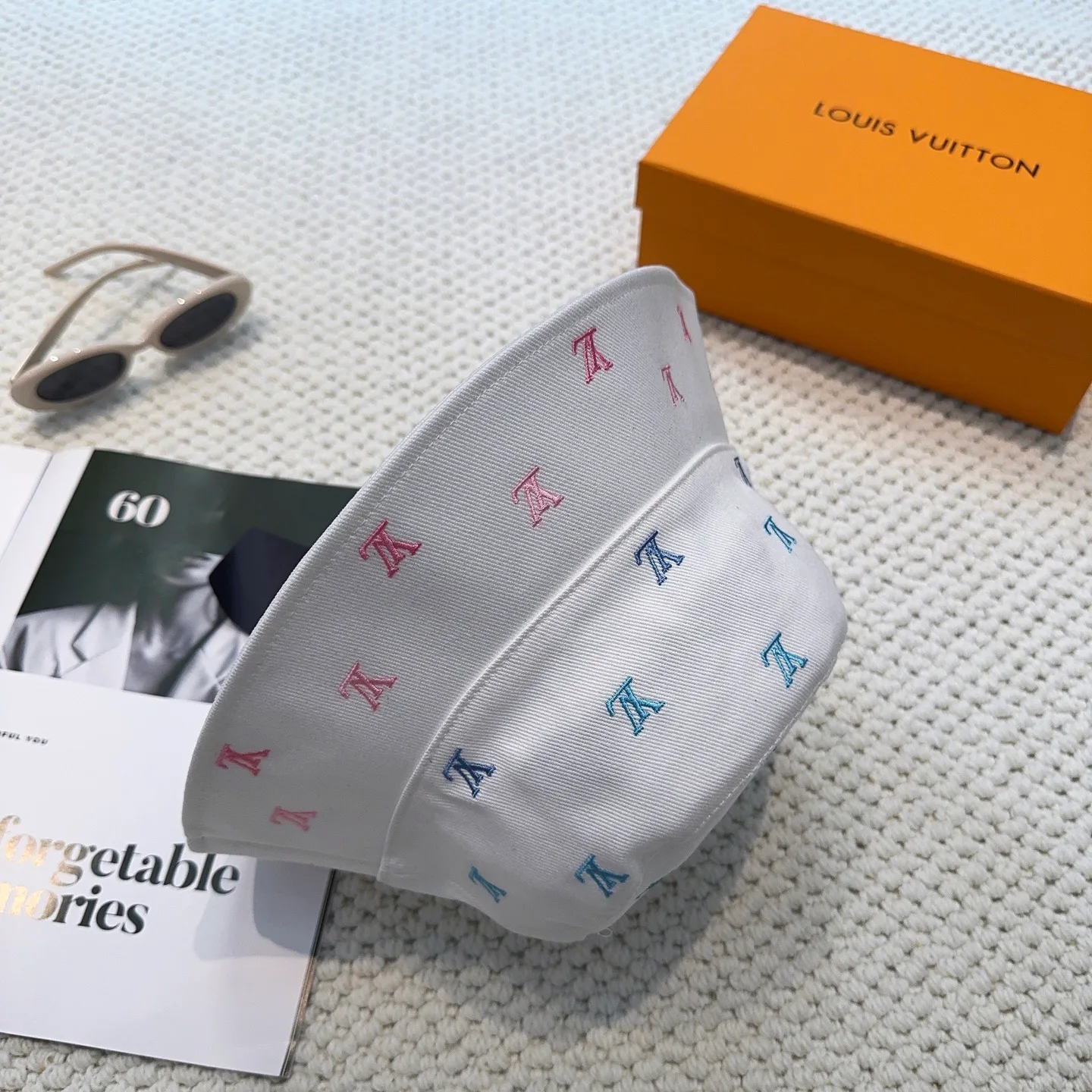 Головные Уборы Louis Vuitton 12764986