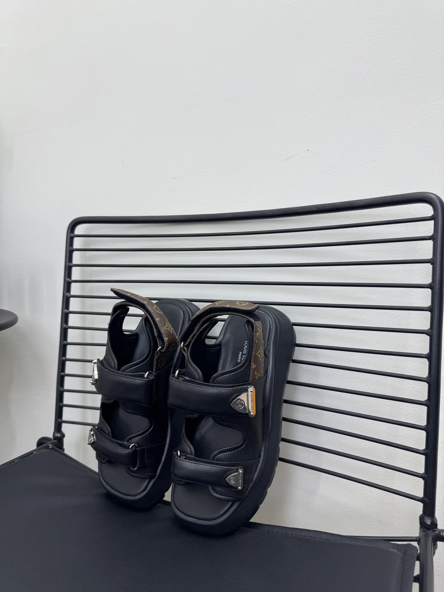 Сандалии Женские Louis Vuitton 11055249