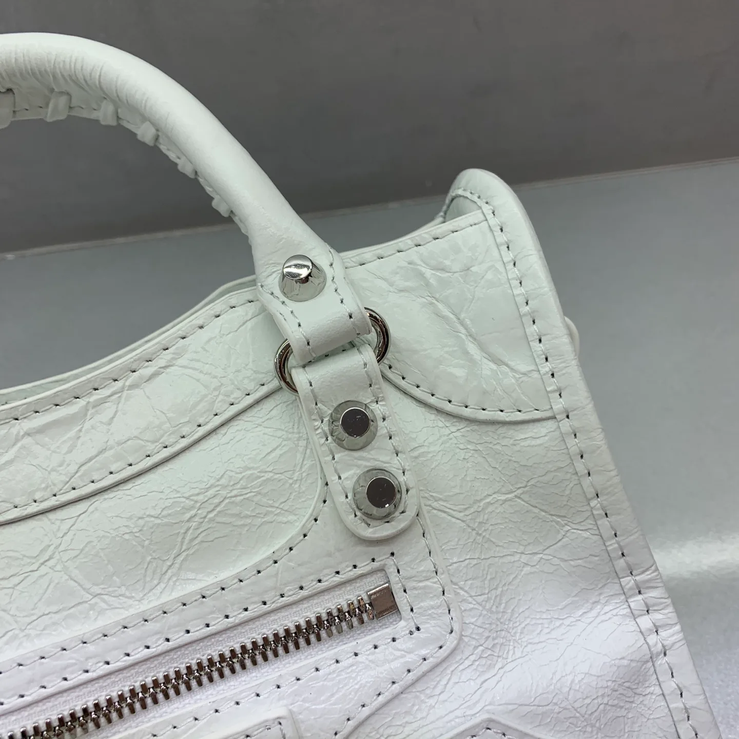 Классические Сумки Женские Balenciaga 13363977