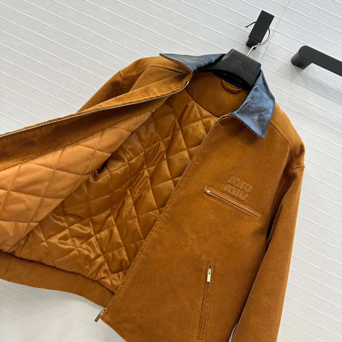 Куртки И Пуховики Женские Miu Miu 19166030