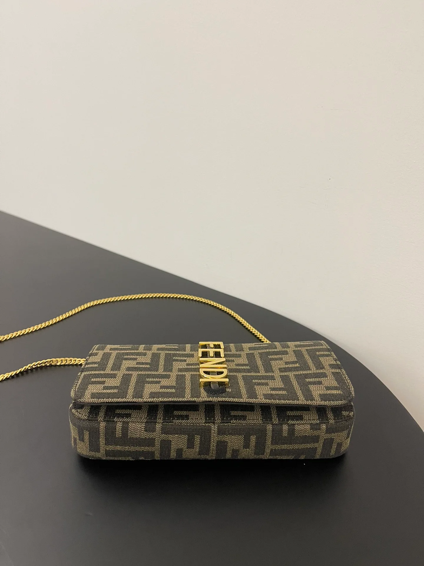 Классические Сумки Женские Fendi 13234531