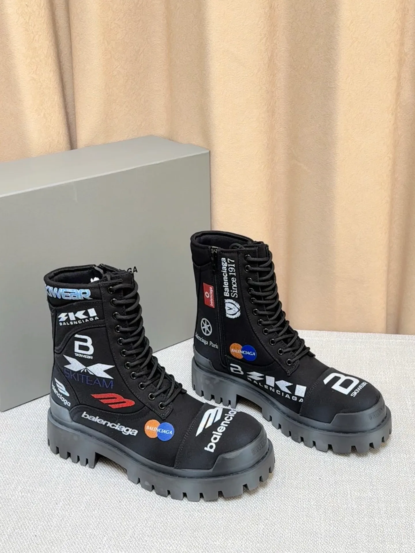 Ботинки Мужские Balenciaga 13942895