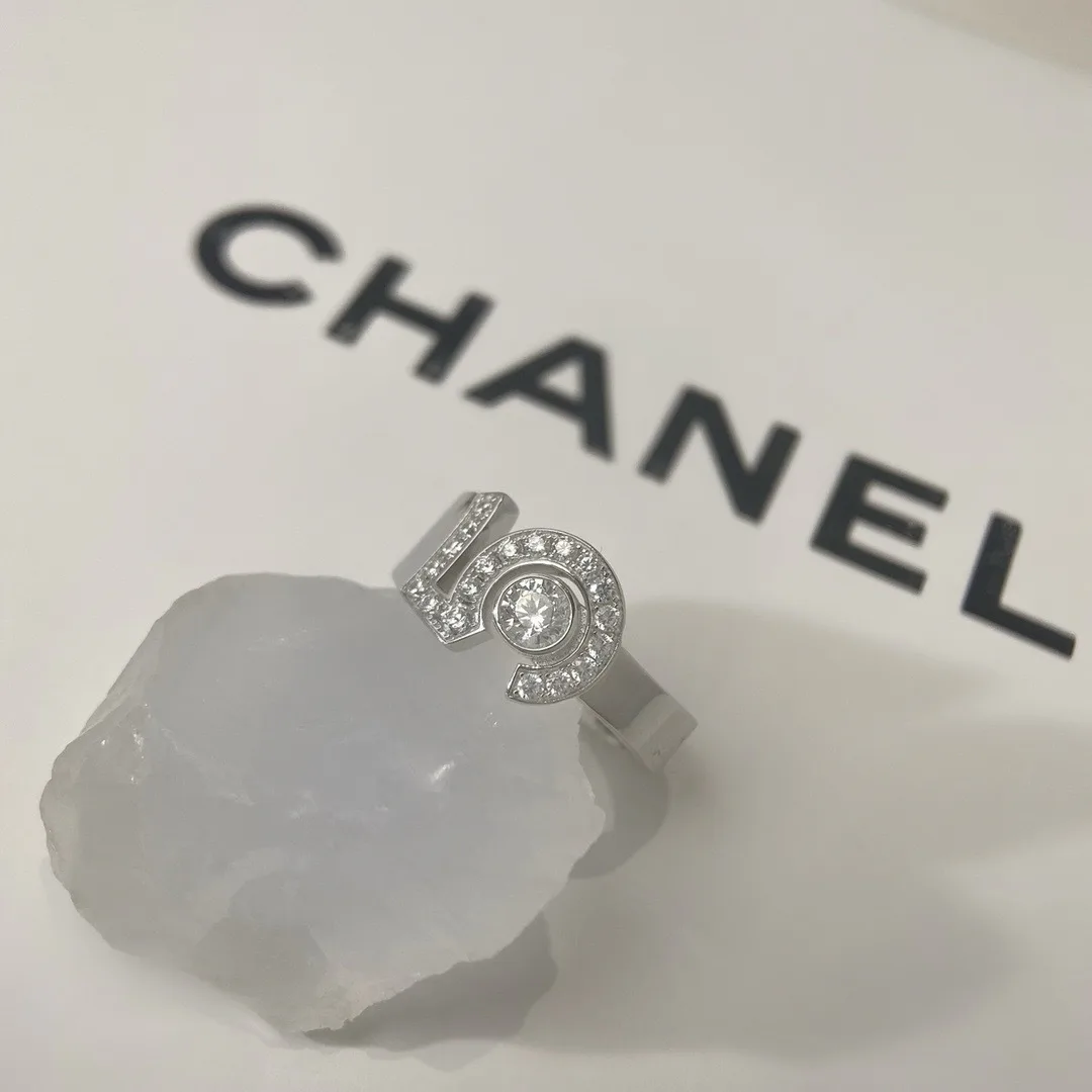 Бижутерия Chanel 17892489