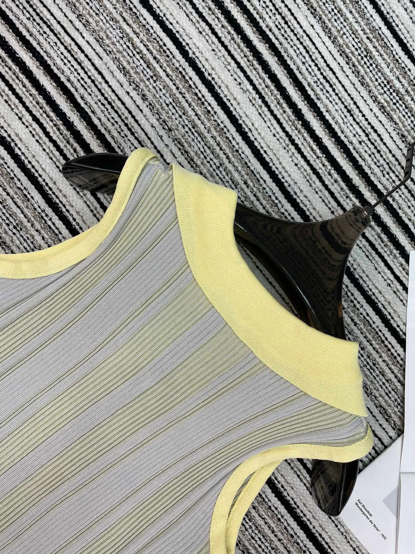 Жилеты Женские Christian Dior 11311124