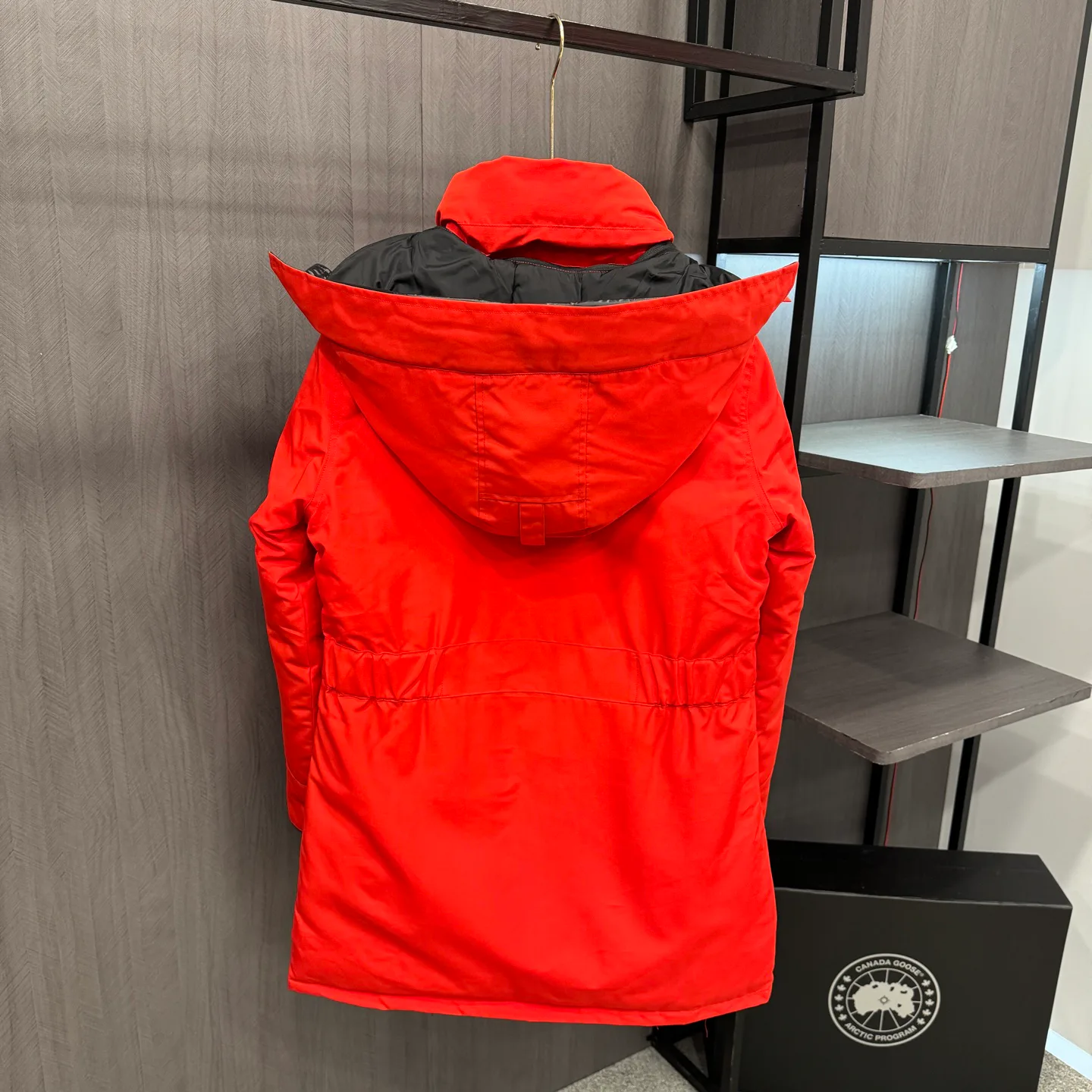 Куртки И Пуховики Женские Canada Goose 18845578