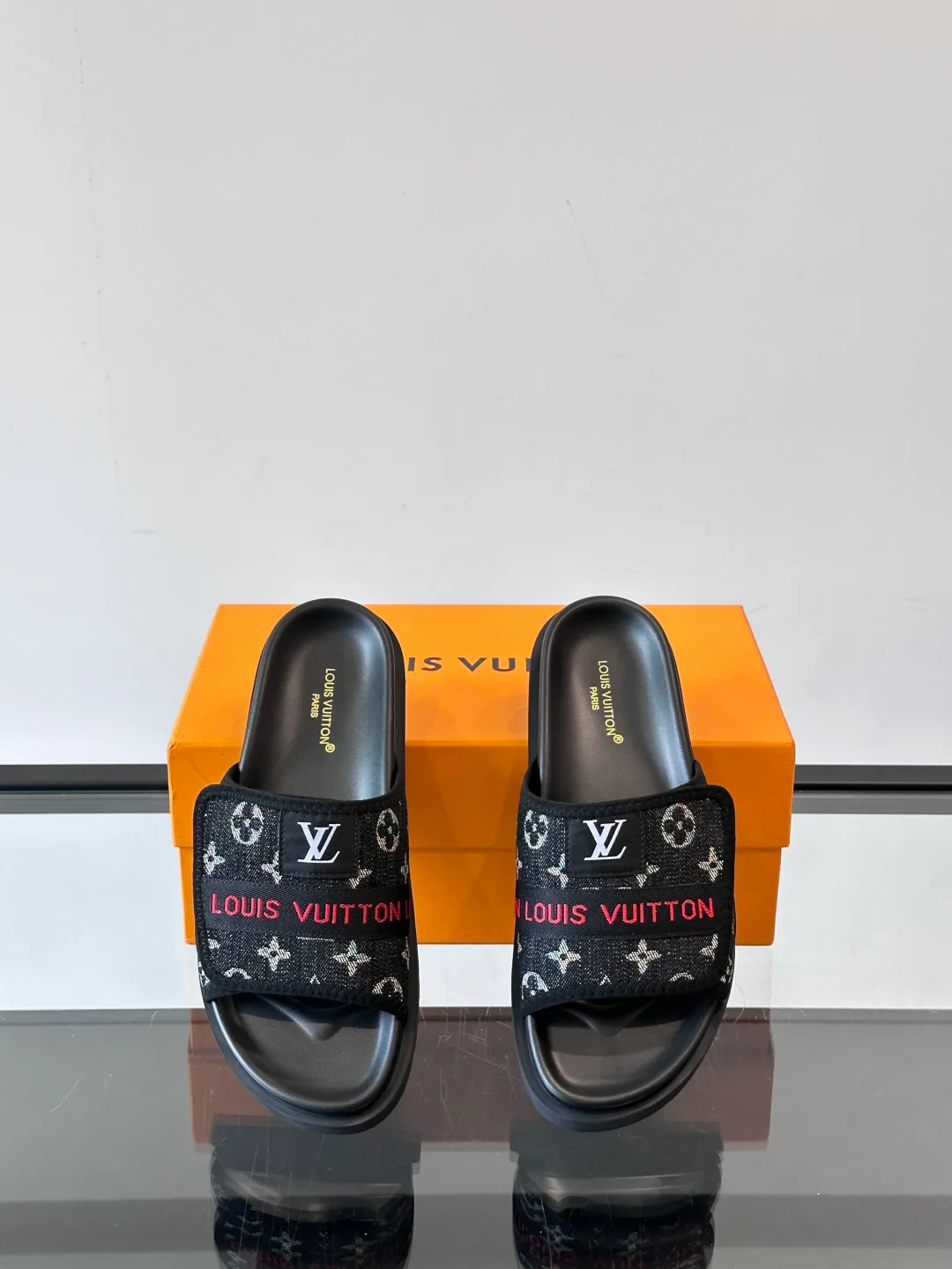 Шлепанцы Мужские Louis Vuitton 46080