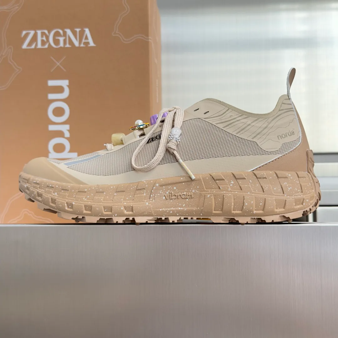 Кроссовки Женские Zegna 17950656