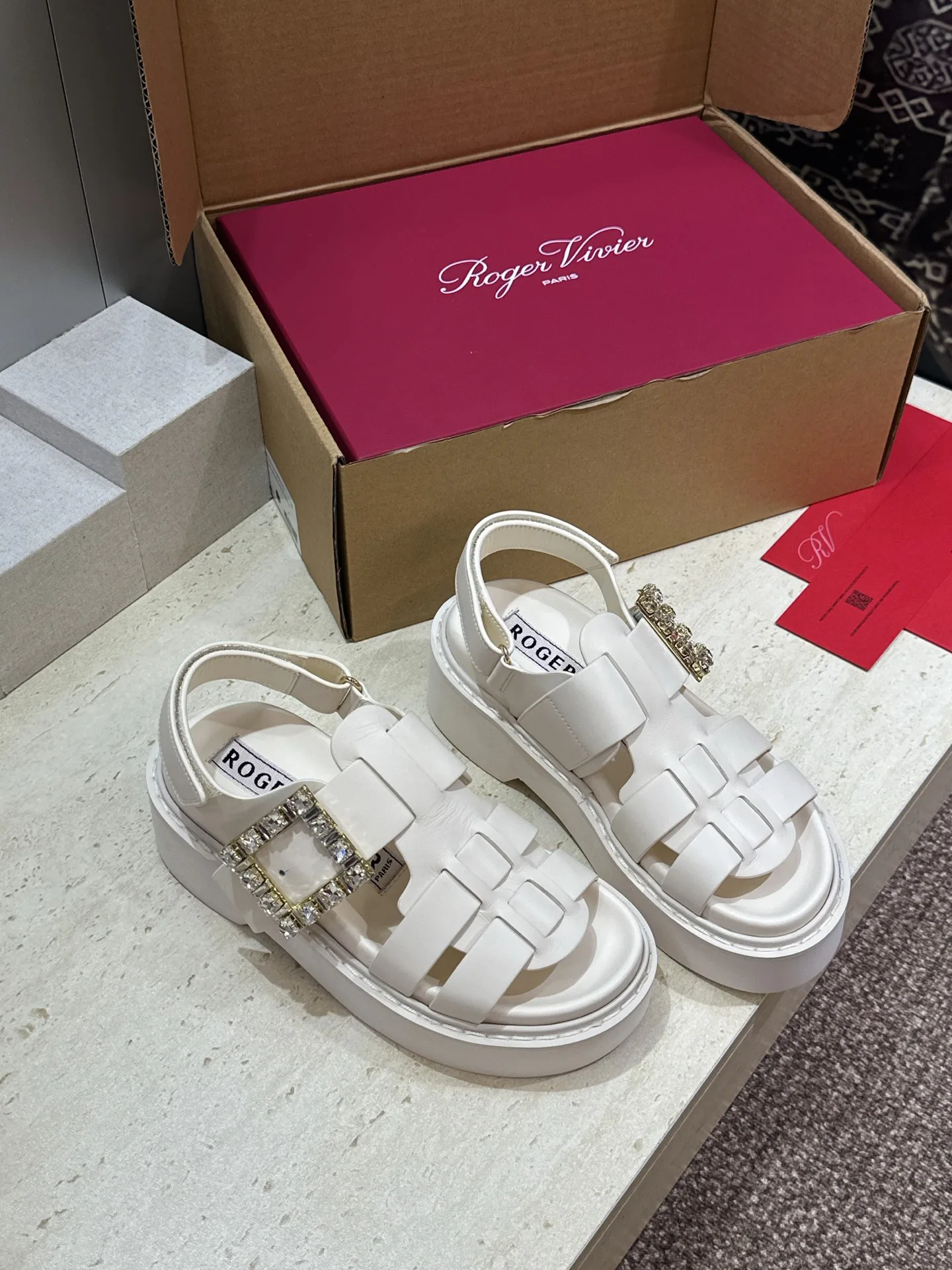 Босоножки Женские Roger Vivier 16910348